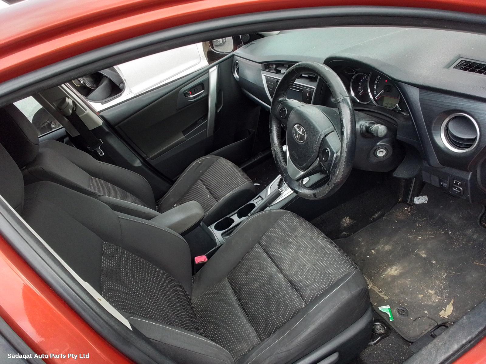 Toyota Corolla Bonnet Hinge/strut