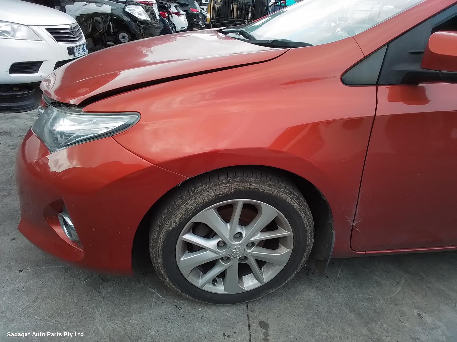 Toyota Corolla Bonnet Hinge/strut