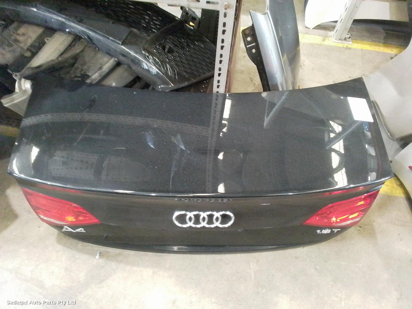 Audi A4 Bootlid/tailgate