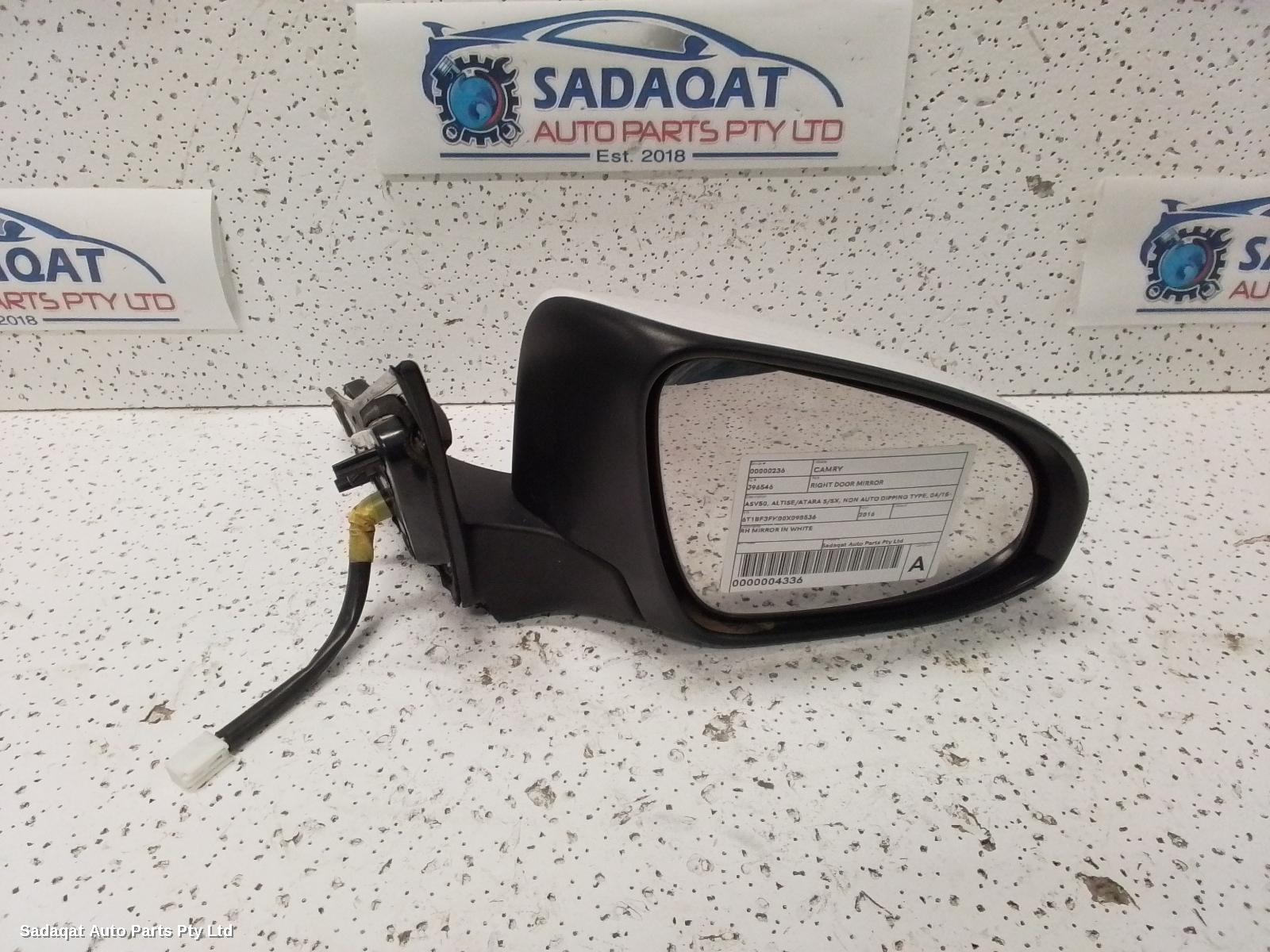 Toyota Camry Right Door Mirror