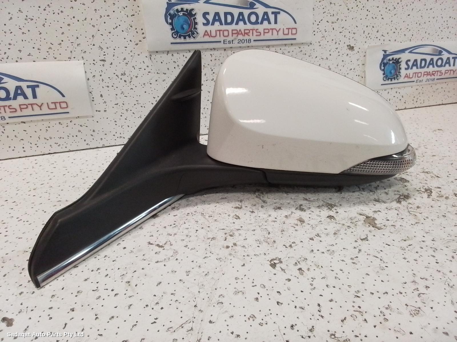 Toyota Camry Left Door Mirror