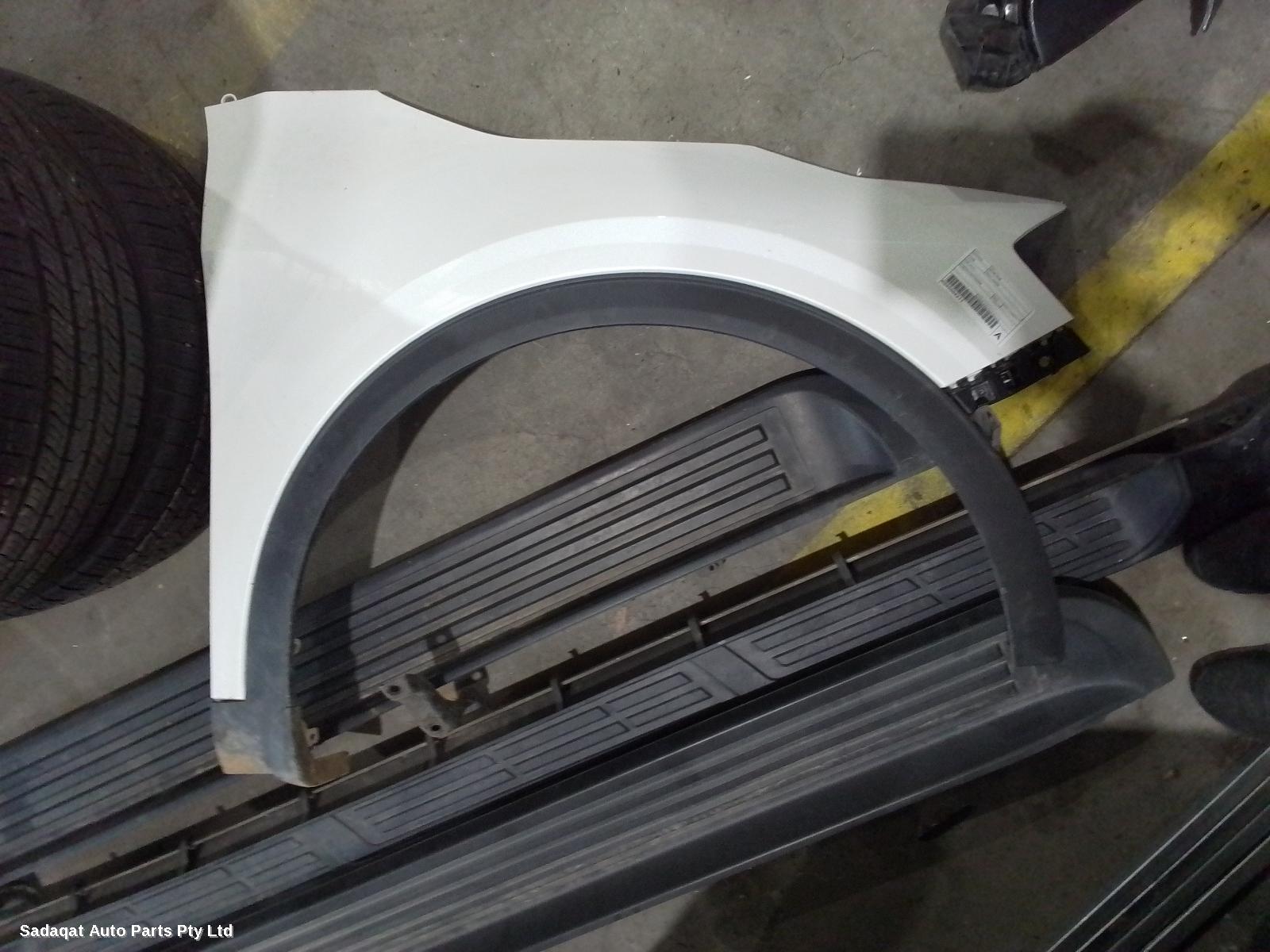 Kia Sportage Right Guard