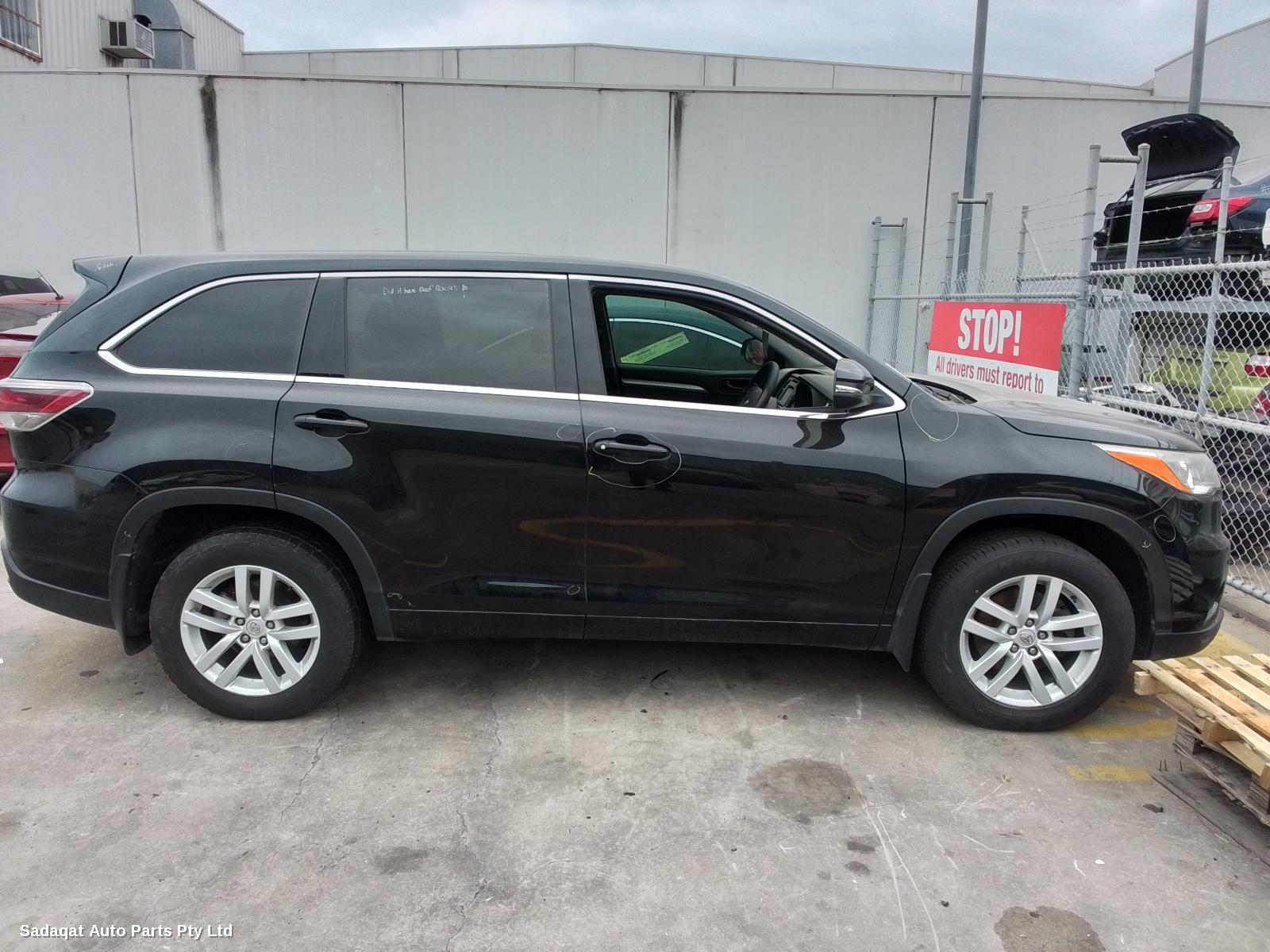 Toyota Kluger Right Door Mirror