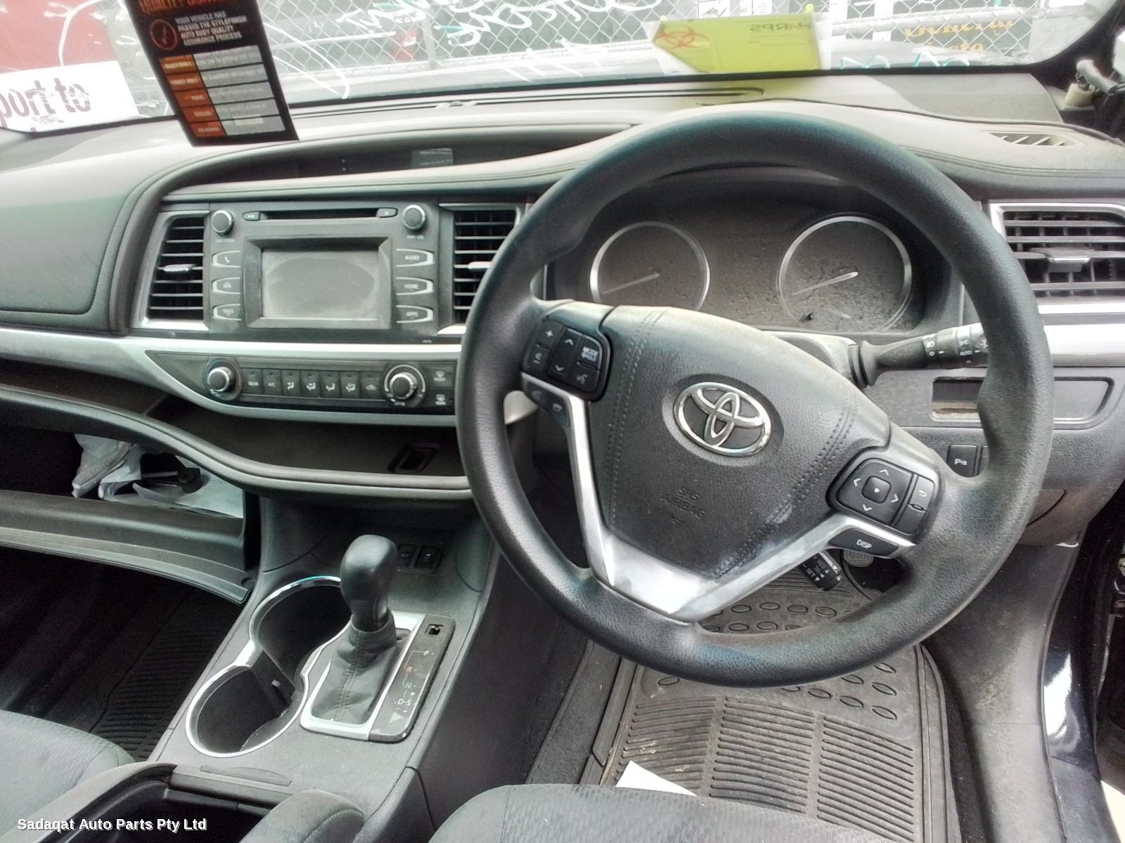 Toyota Kluger Right Door Mirror