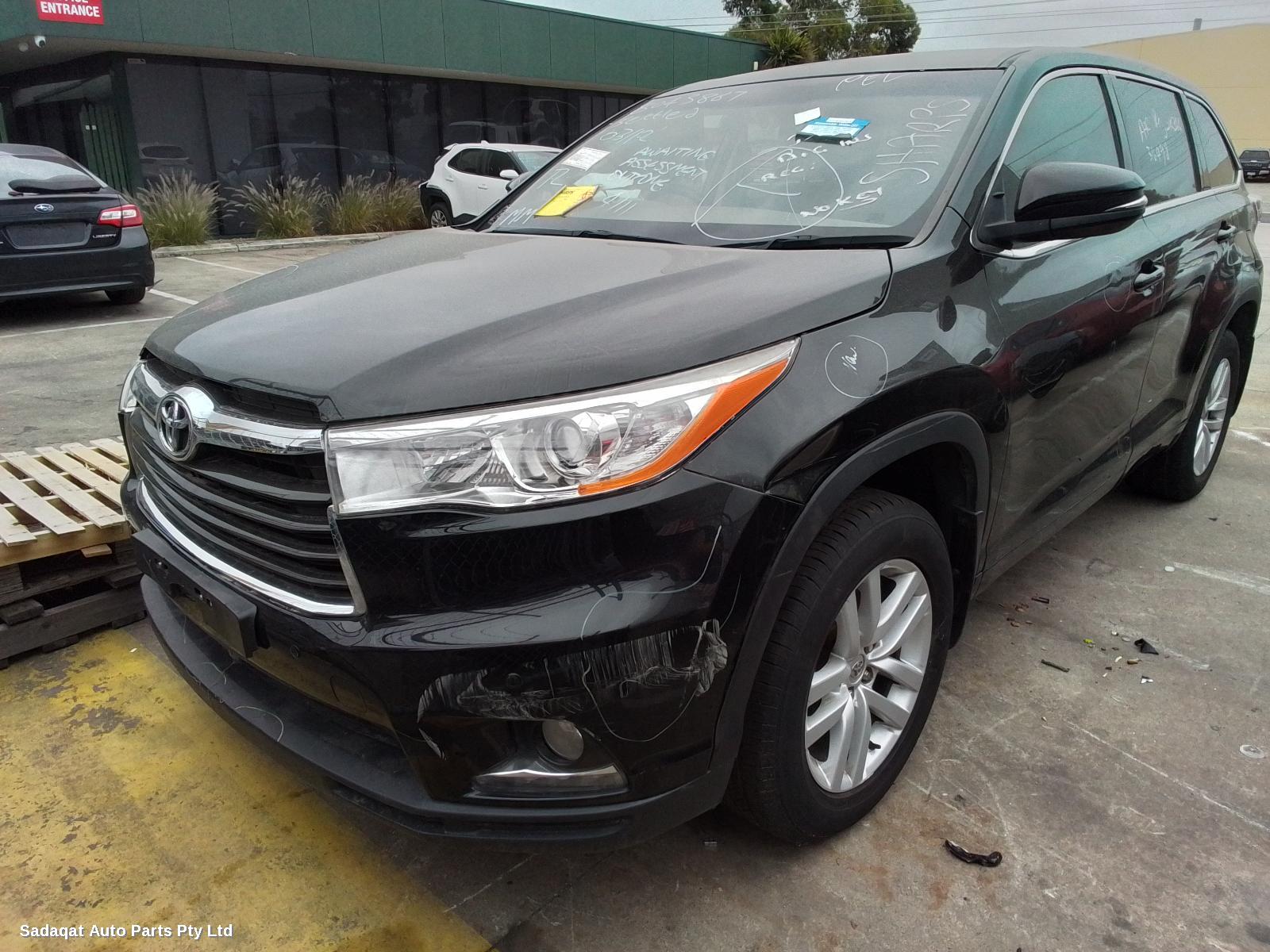 Toyota Kluger Right Door Mirror