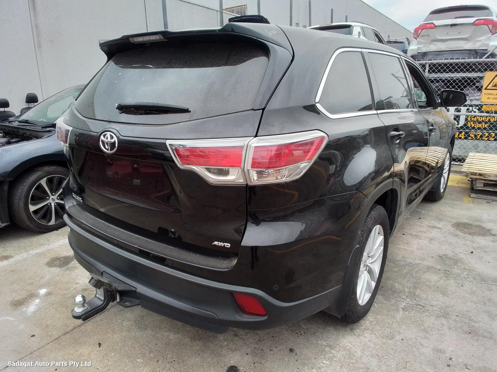 Toyota Kluger Right Door Mirror