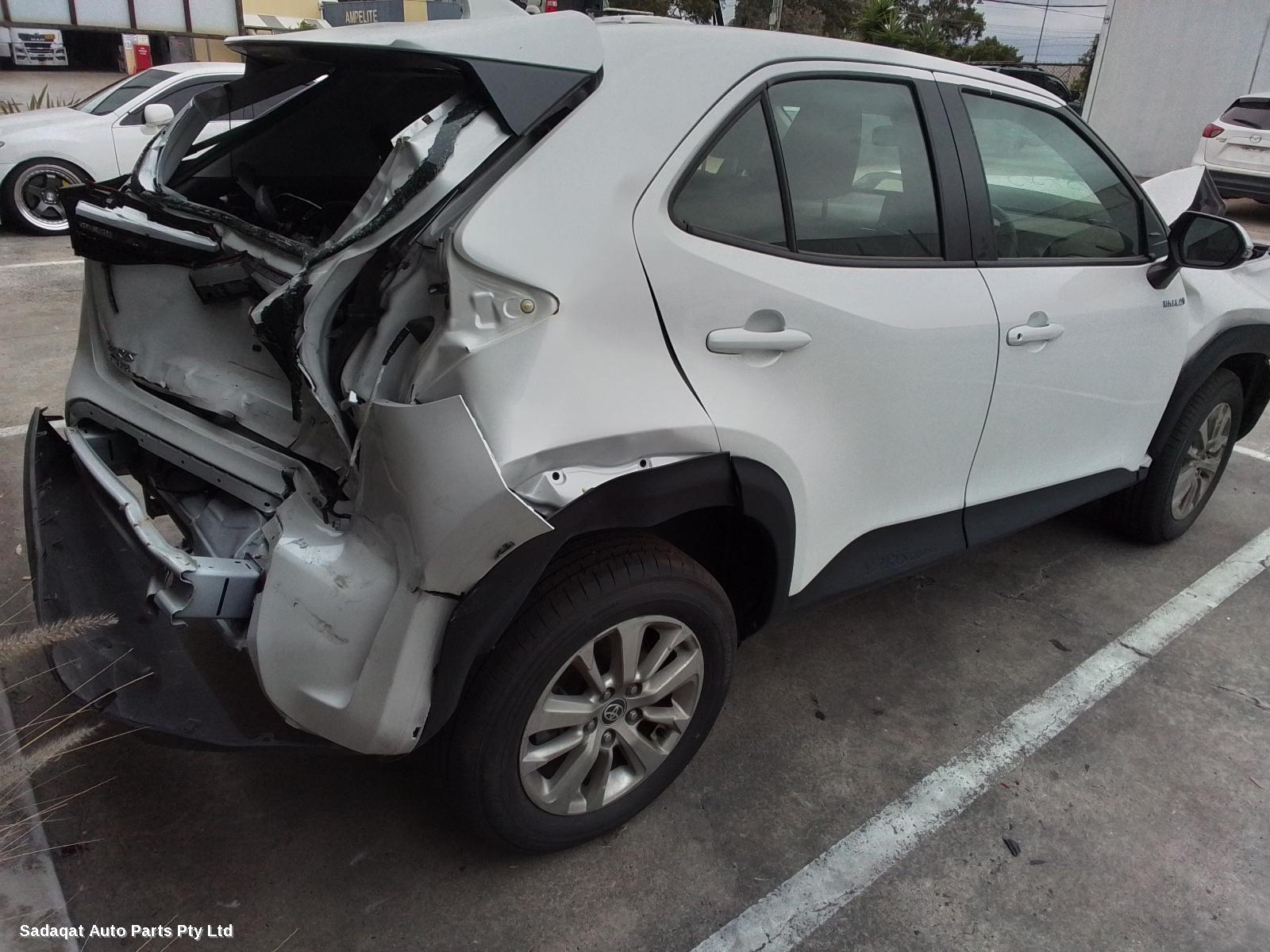 Toyota Yaris Cross Seatbelt/stalk