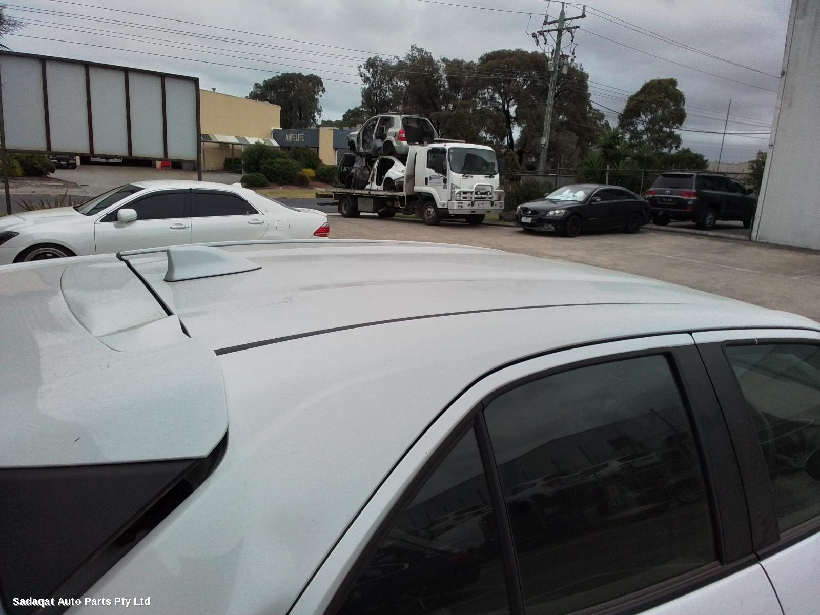 Toyota Yaris Cross Seatbelt/stalk