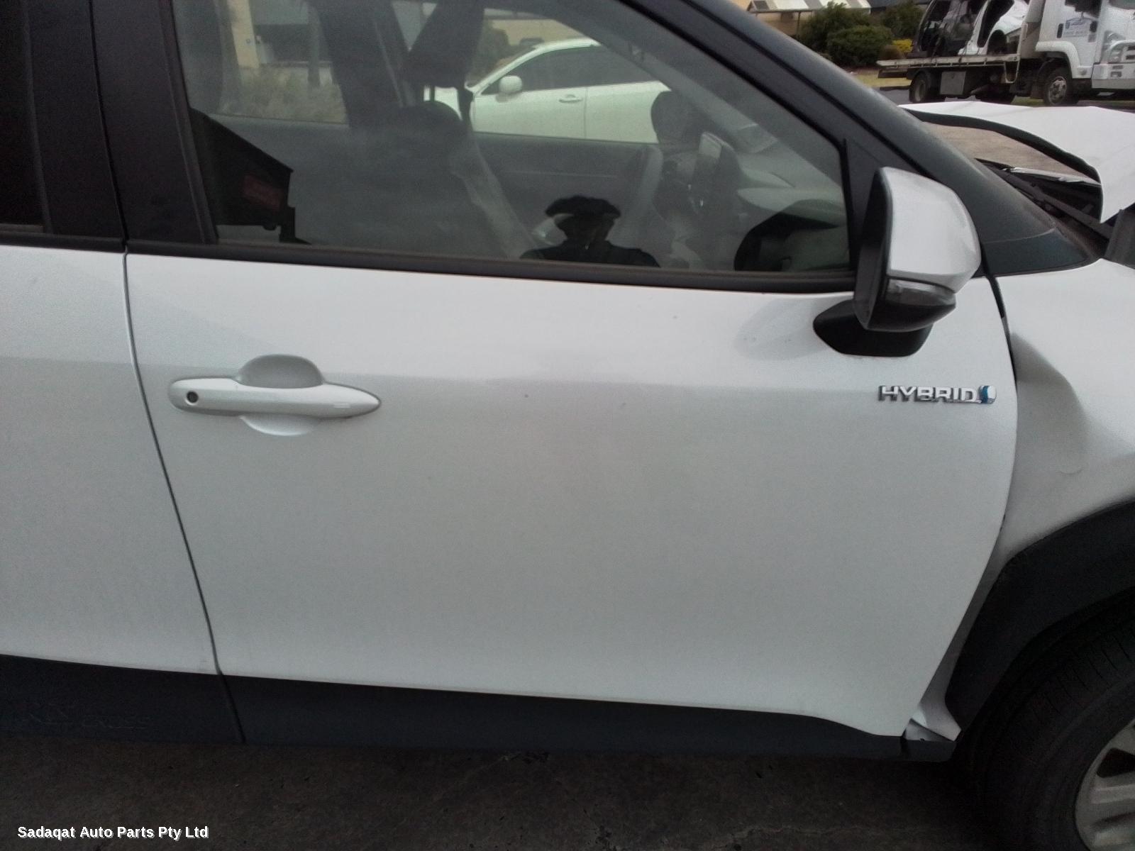 Toyota Yaris Cross Seatbelt/stalk