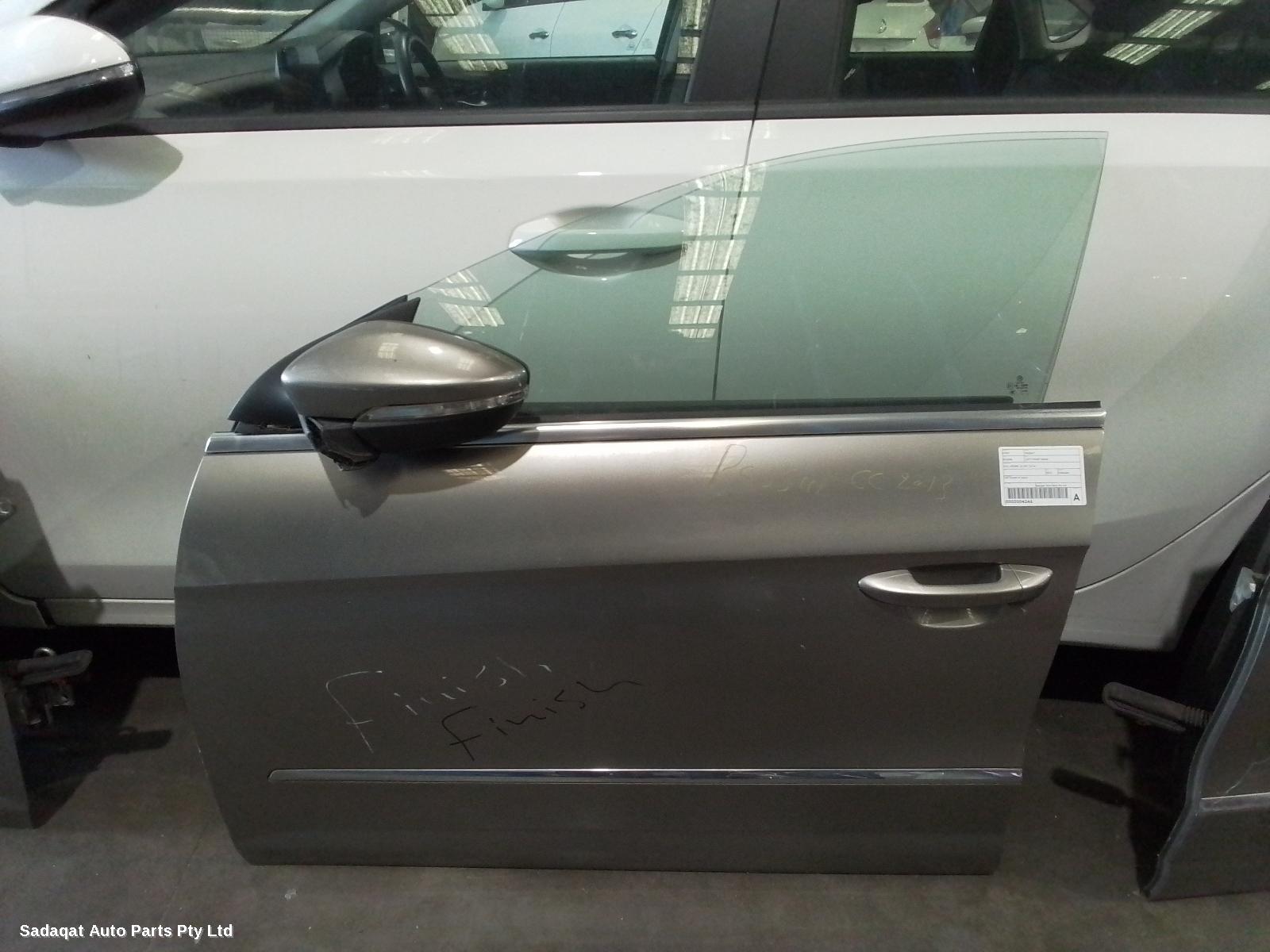 Volkswagen Passat Left Front Door