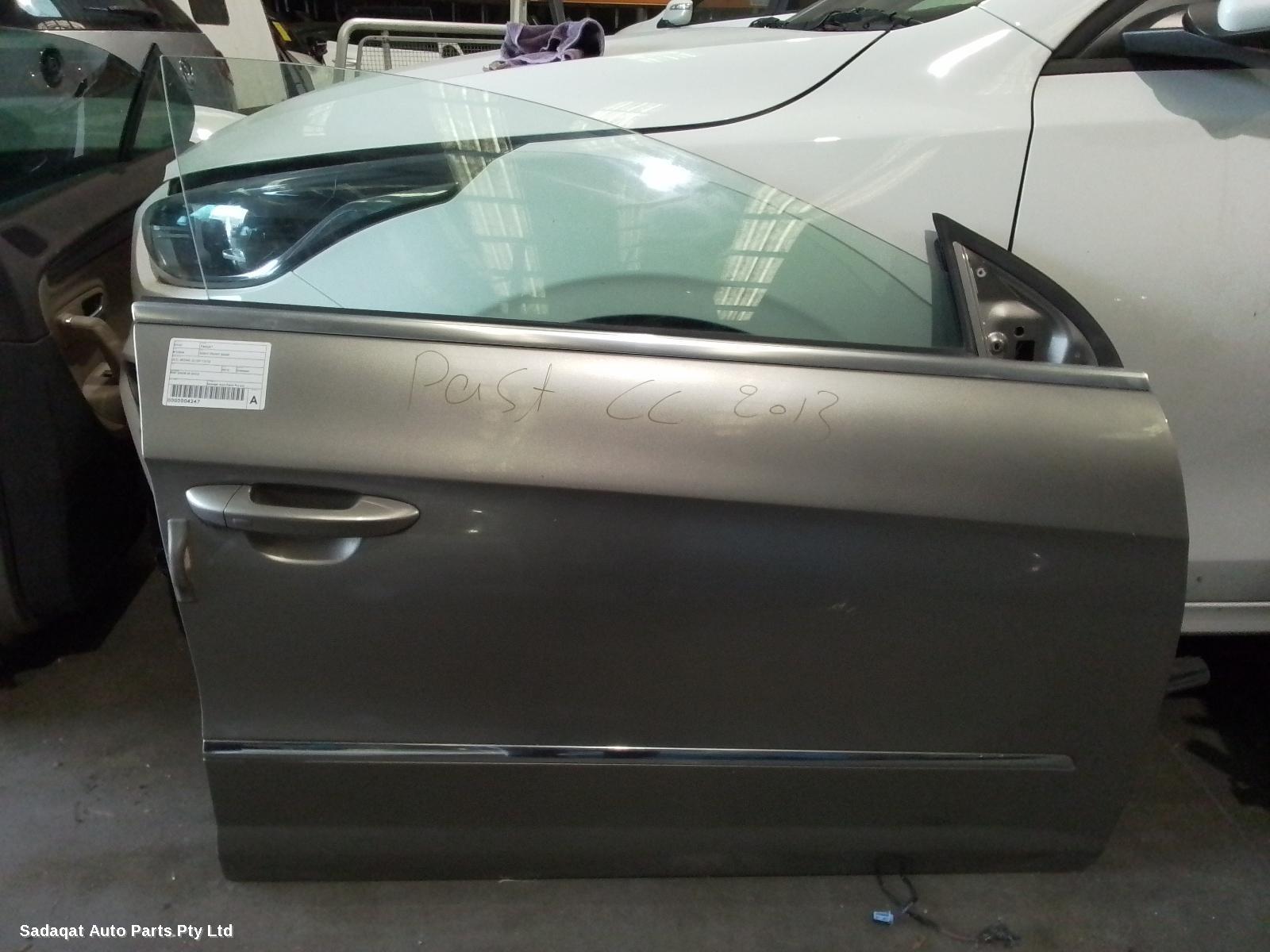 Volkswagen Passat Right Front Door