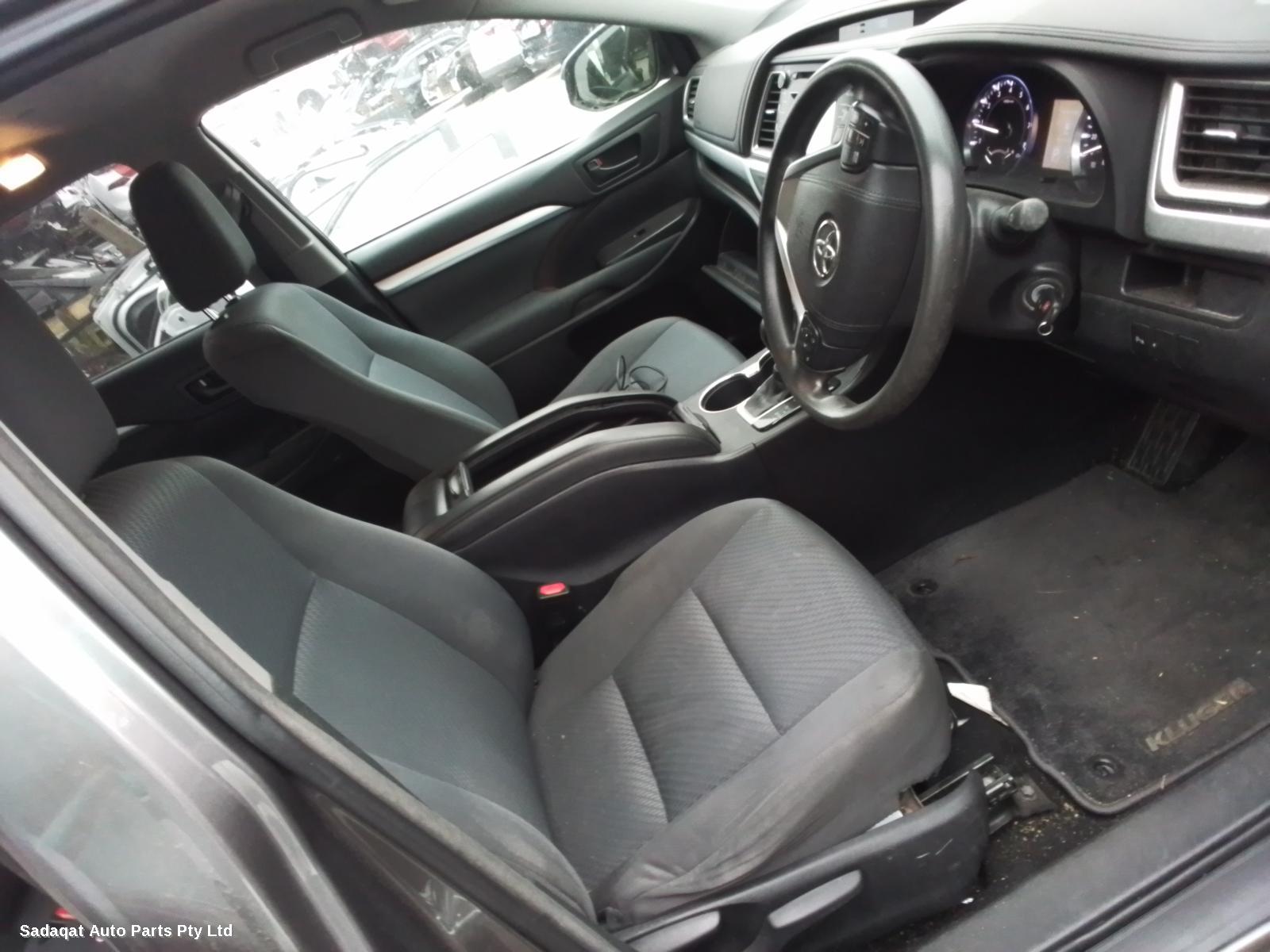 Toyota Kluger Towbar