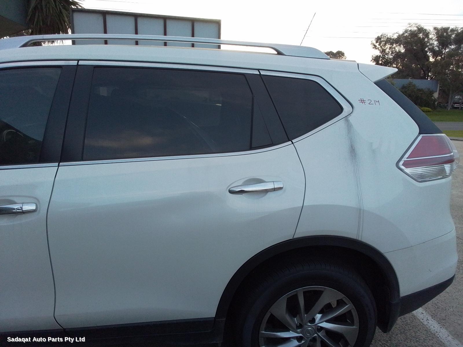 Nissan Xtrail Right Front Door