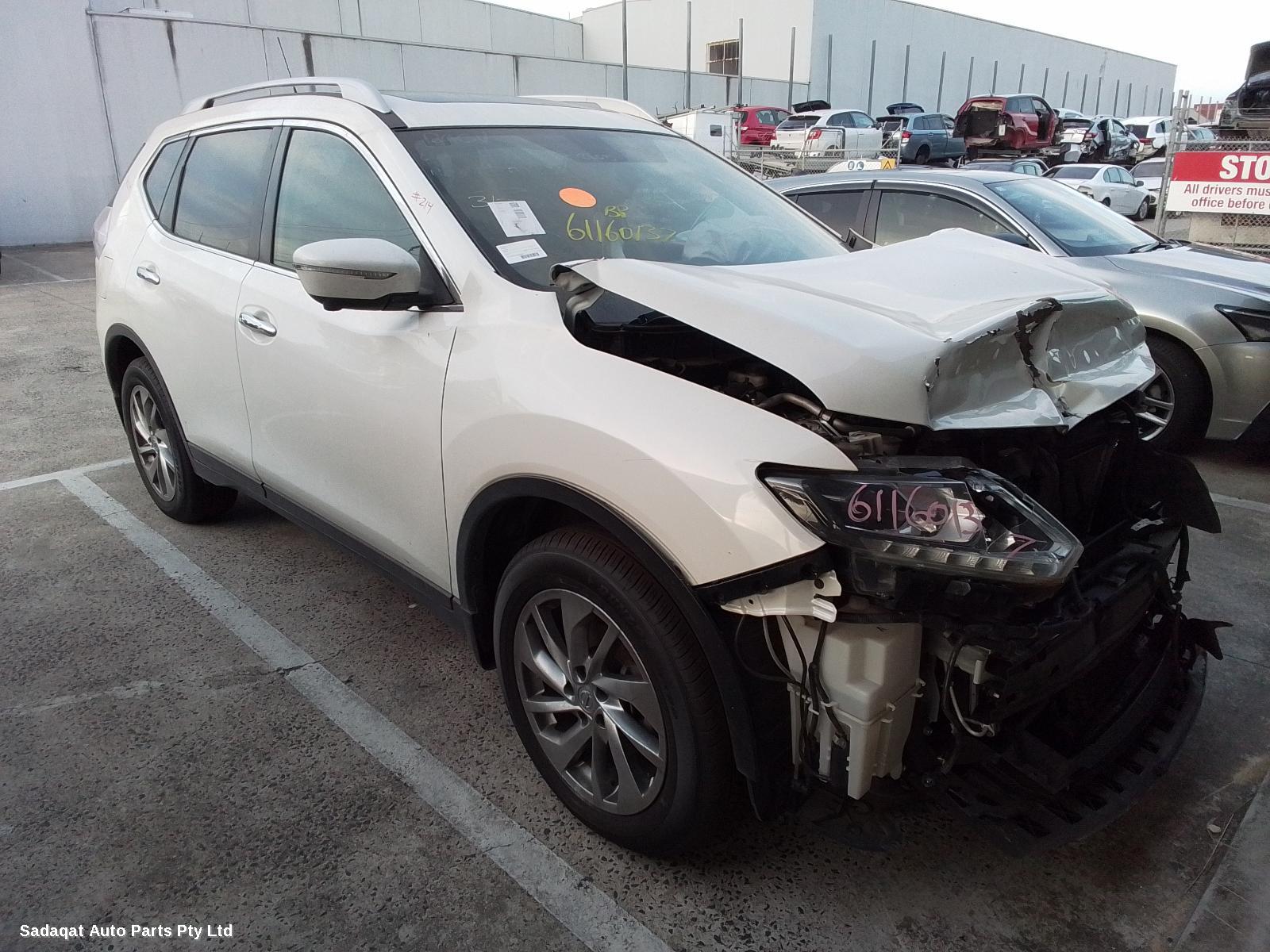 Nissan Xtrail Right Front Door