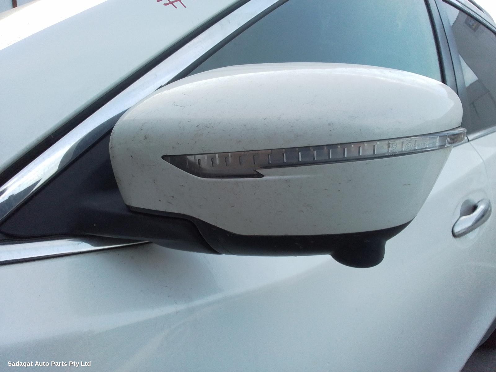 Nissan Xtrail Right Front Door