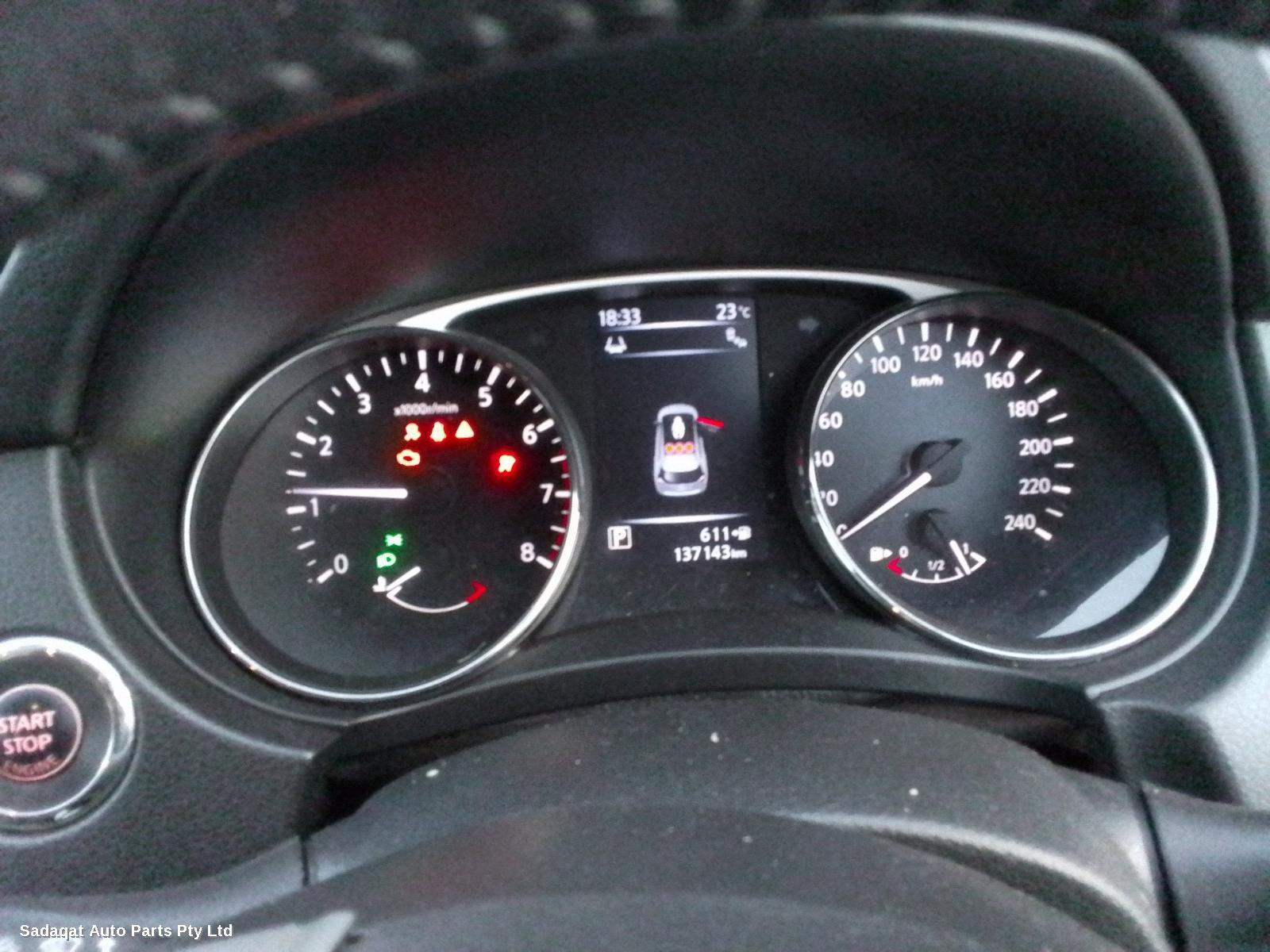 Nissan Xtrail Right Front Door