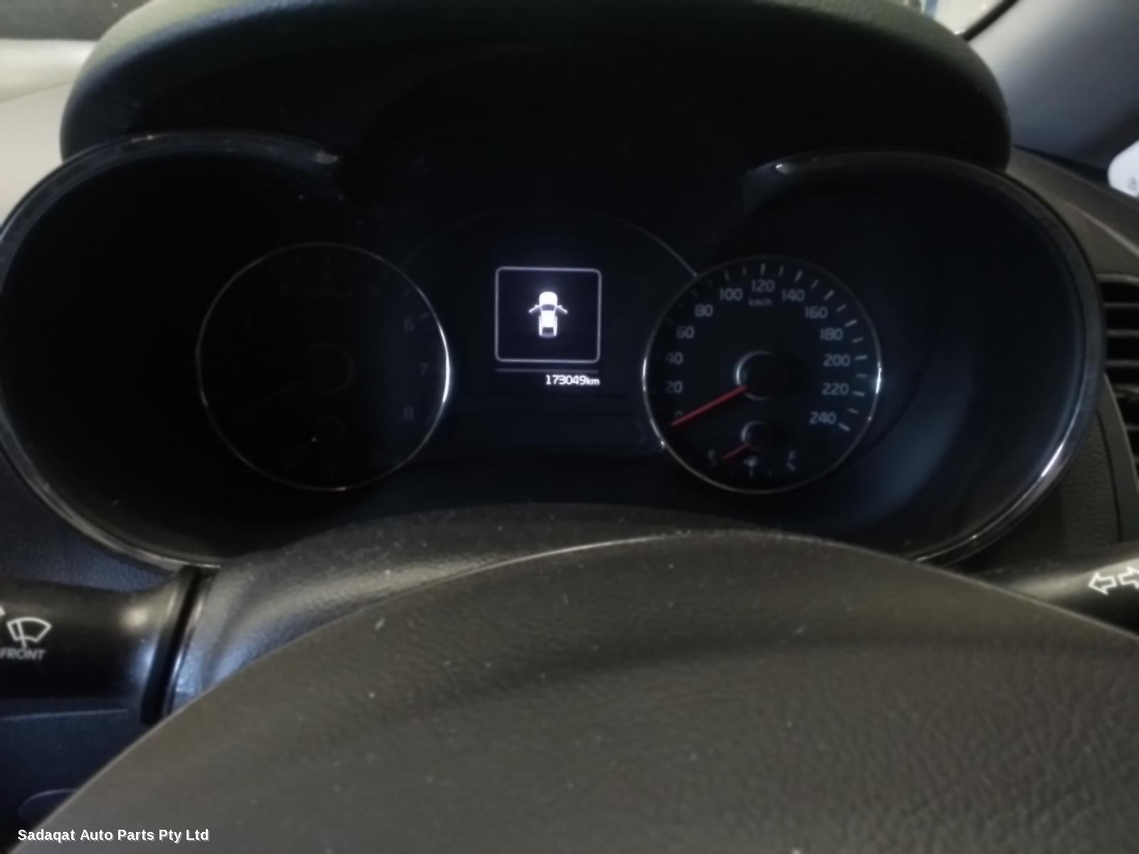 Kia Cerato Right Guard