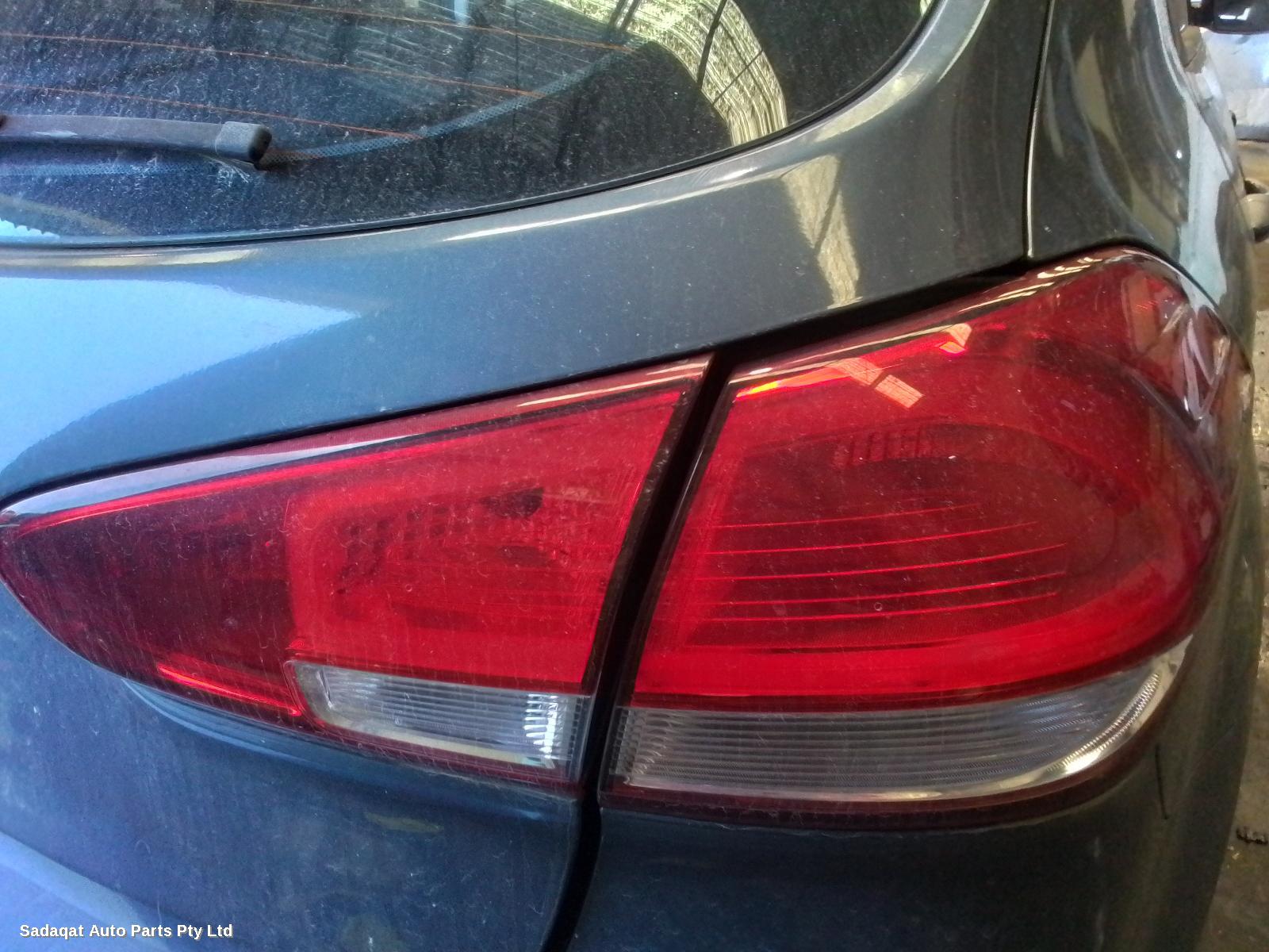 Kia Cerato Right Guard