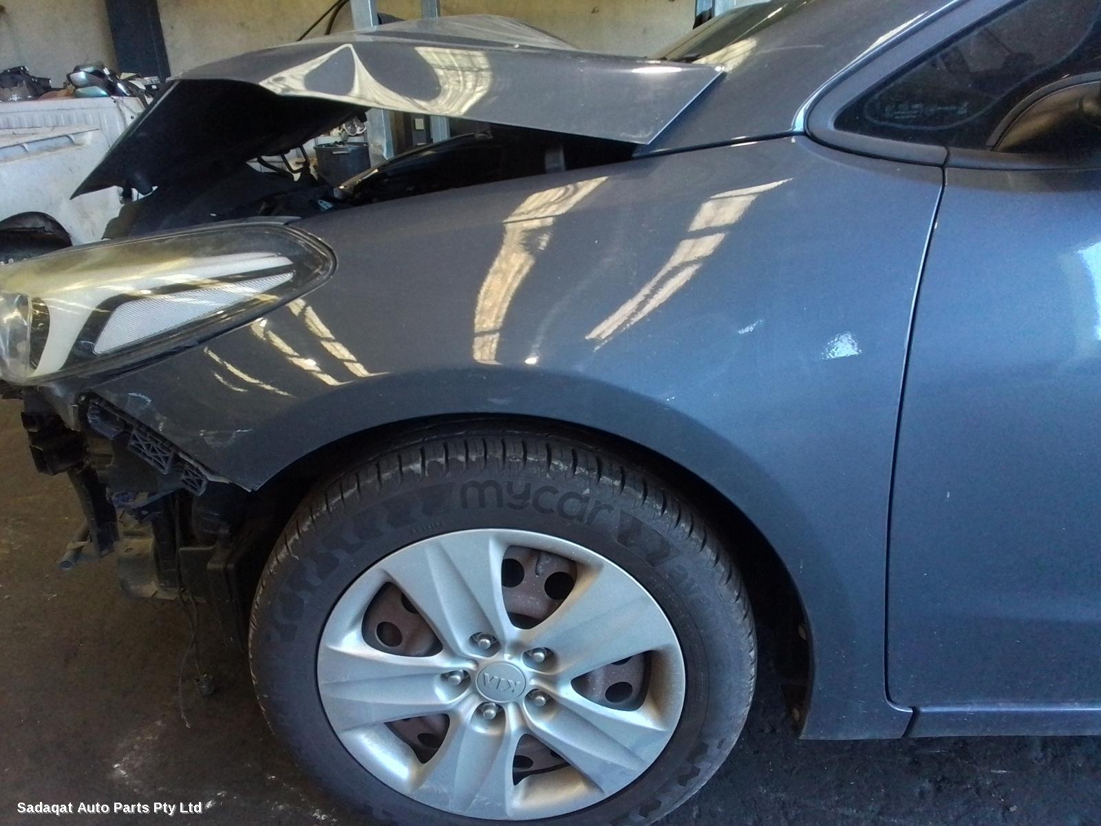 Kia Cerato Right Guard