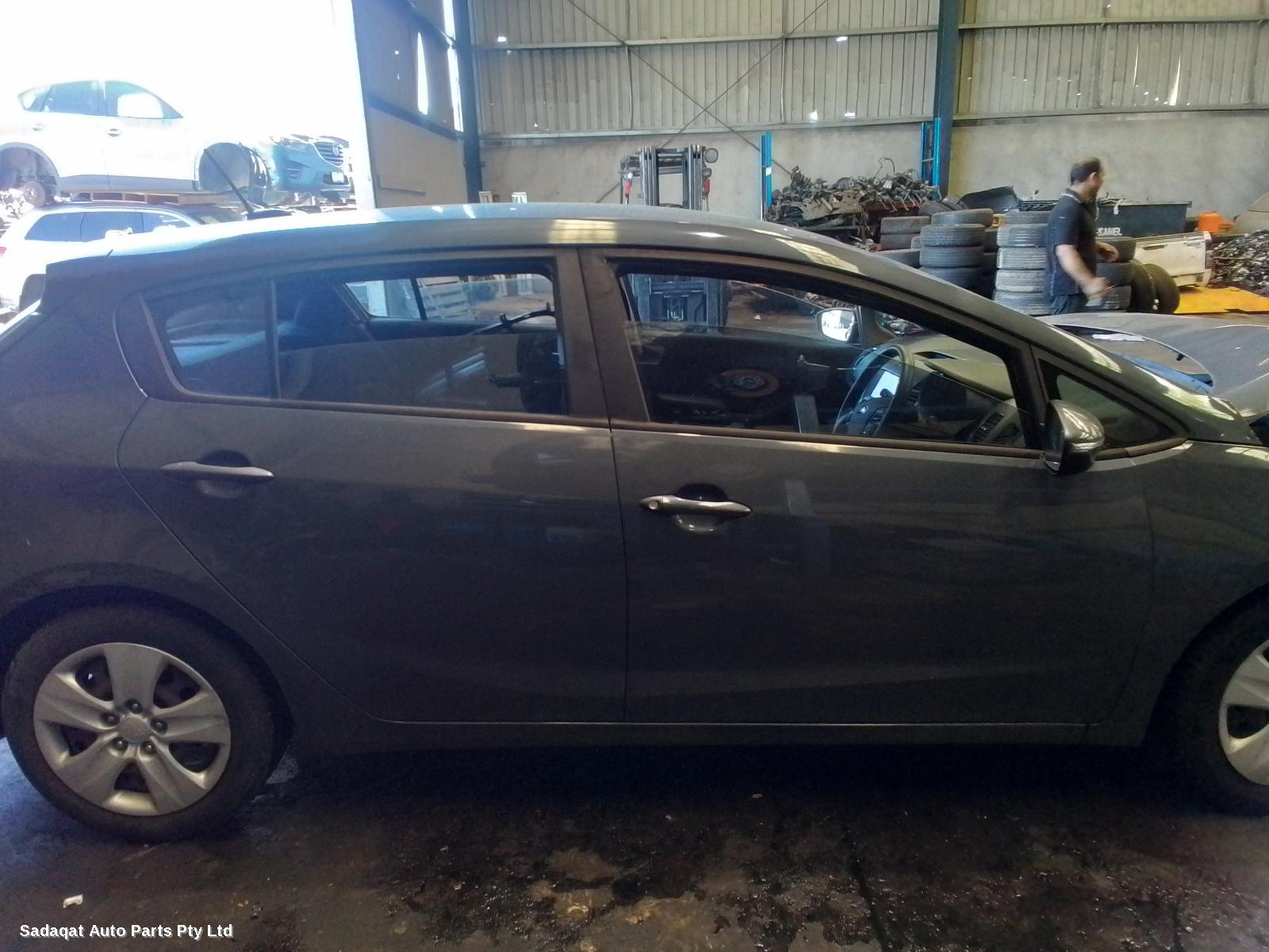 Kia Cerato Right Guard