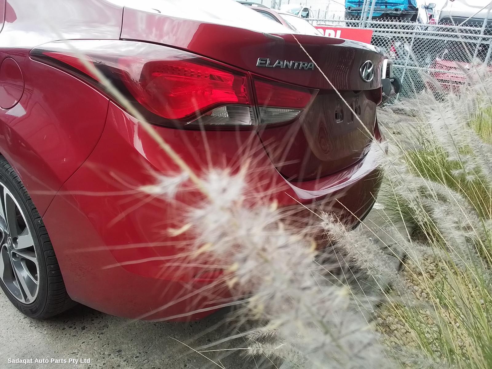 Hyundai Elantra Right Door Mirror