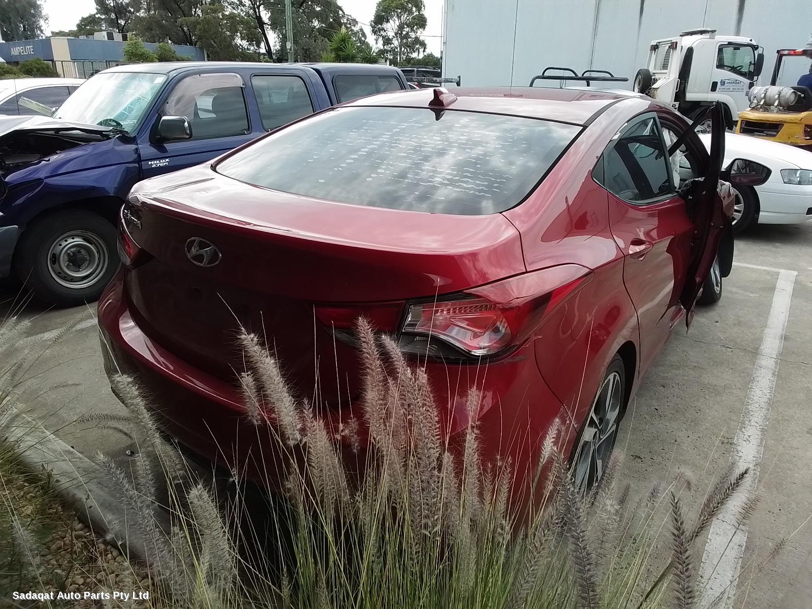 Hyundai Elantra Right Door Mirror