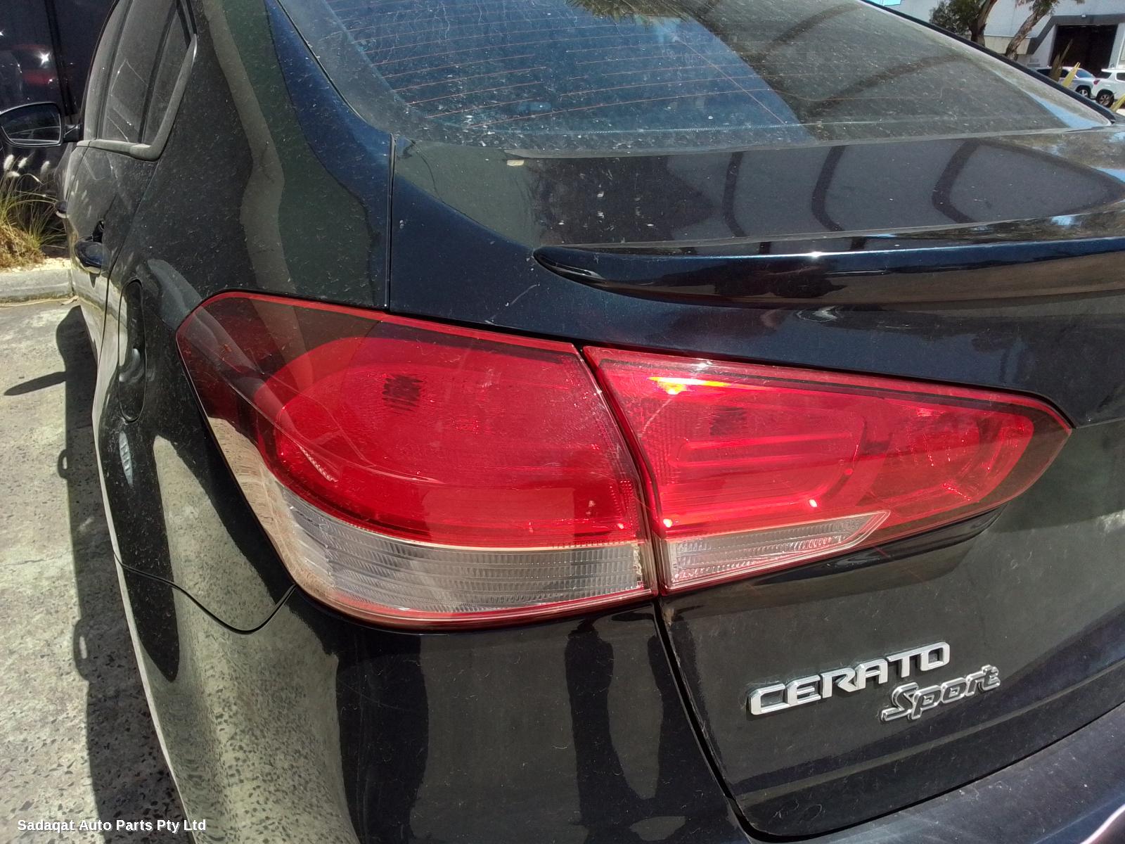 Kia Cerato Left Guard