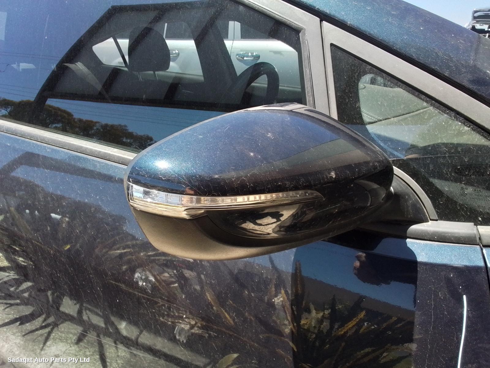 Kia Cerato Left Guard