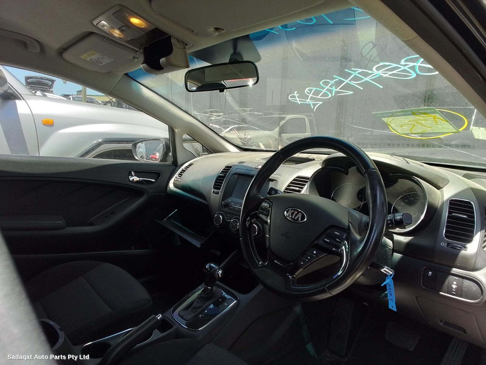 Kia Cerato Left Guard