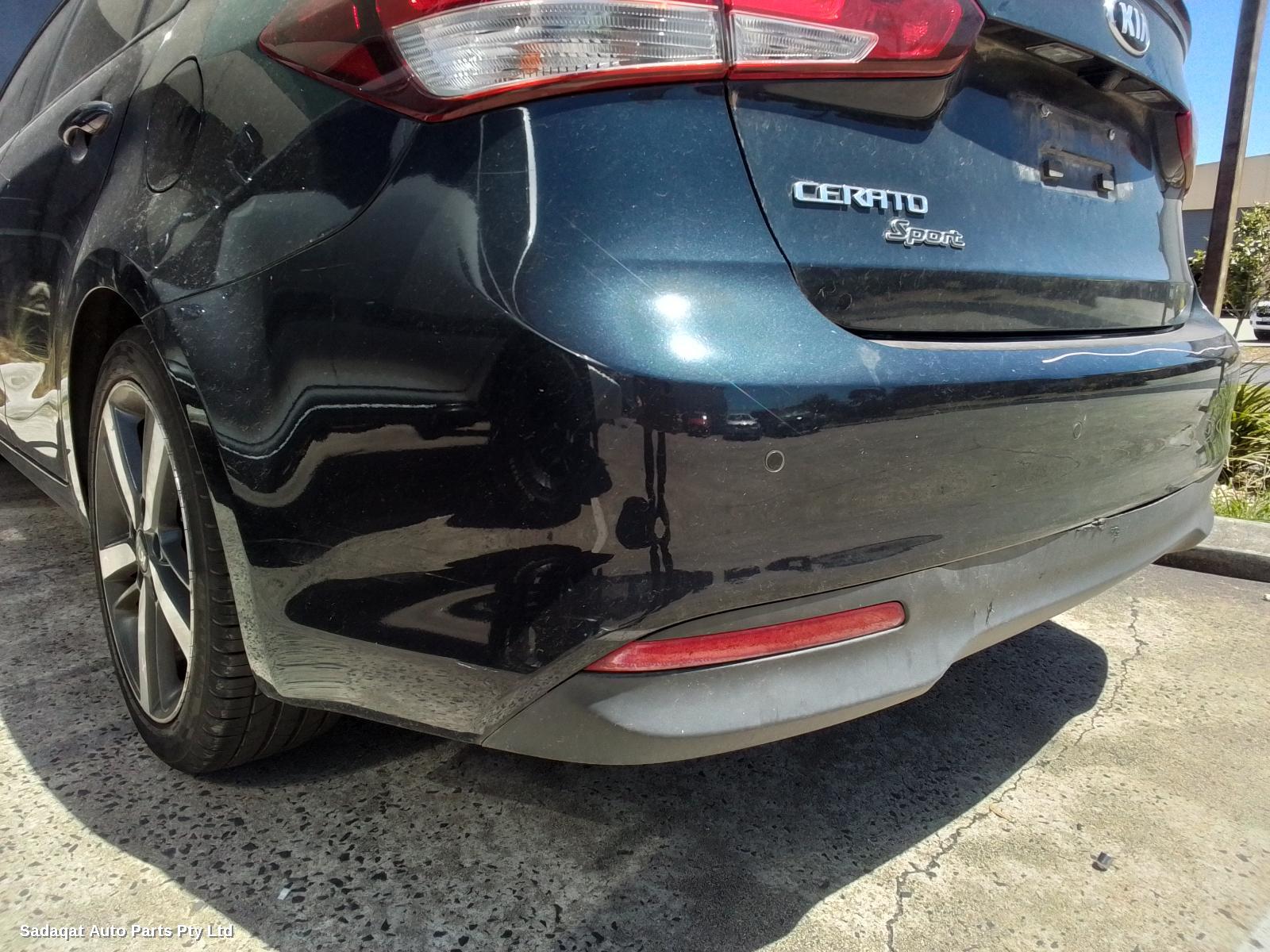 Kia Cerato Left Guard