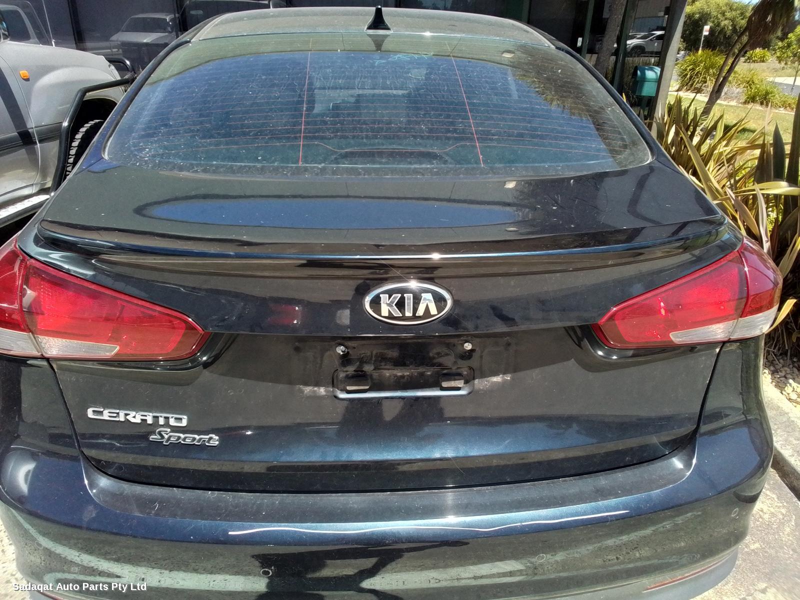 Kia Cerato Left Guard