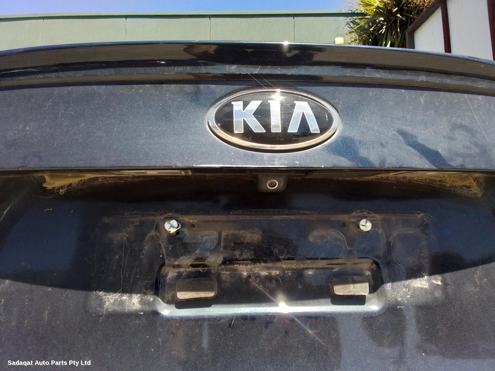 Kia Cerato Left Guard