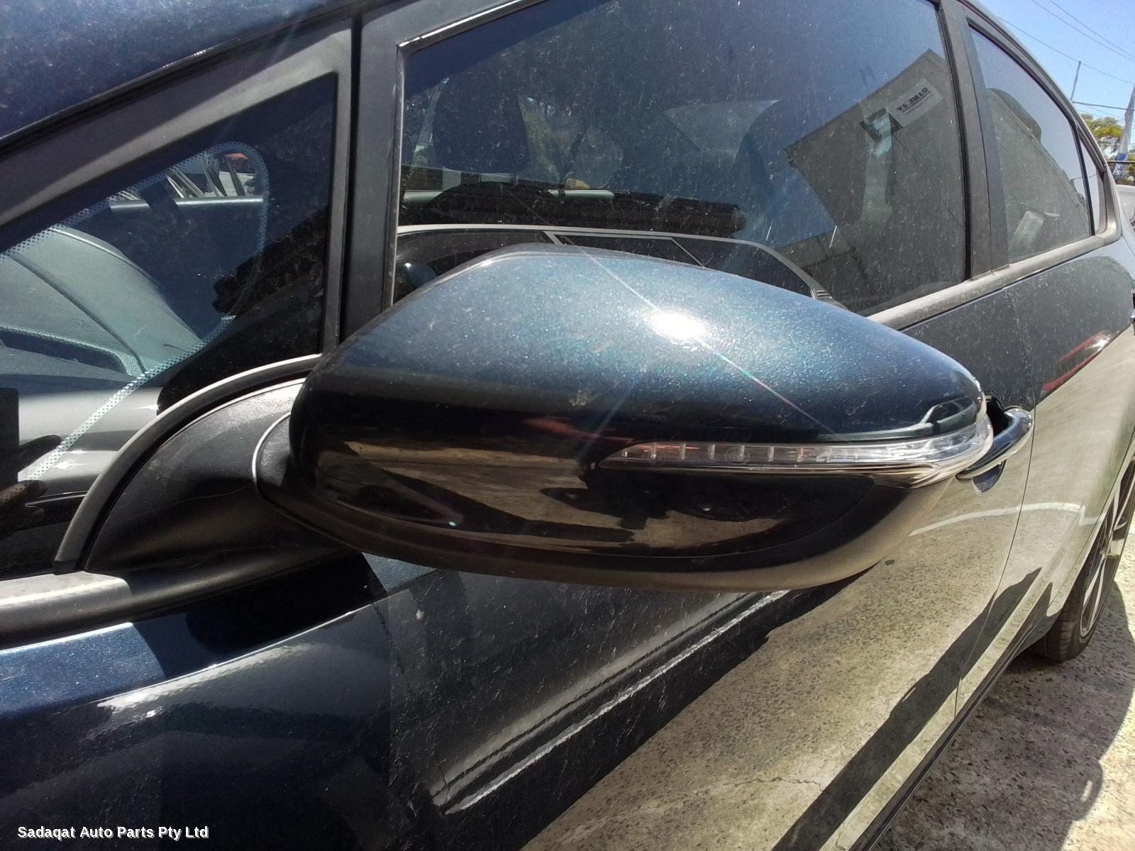 Kia Cerato Left Guard