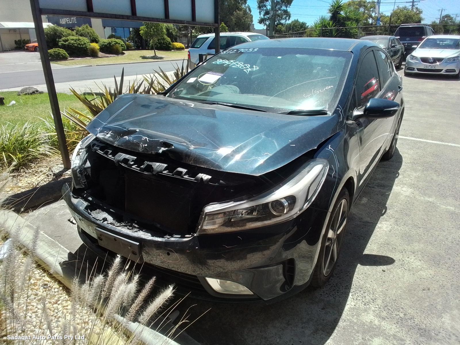 Kia Cerato Left Guard