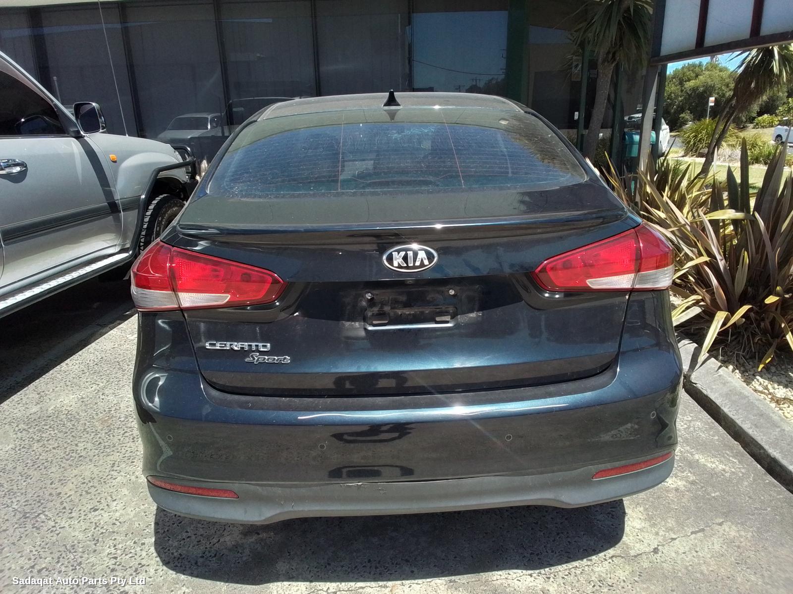 Kia Cerato Left Guard