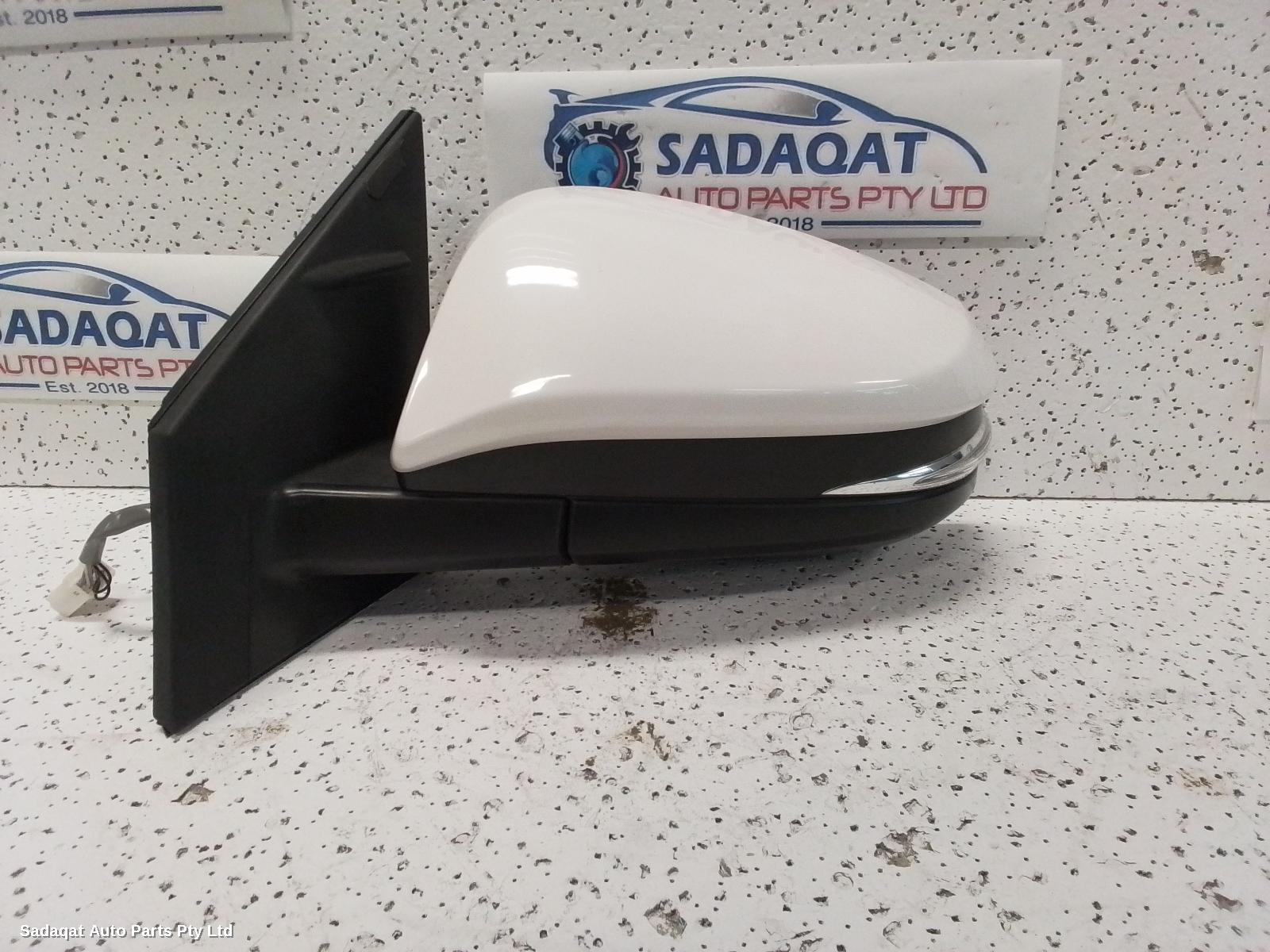 Toyota Rav4 Left Door Mirror