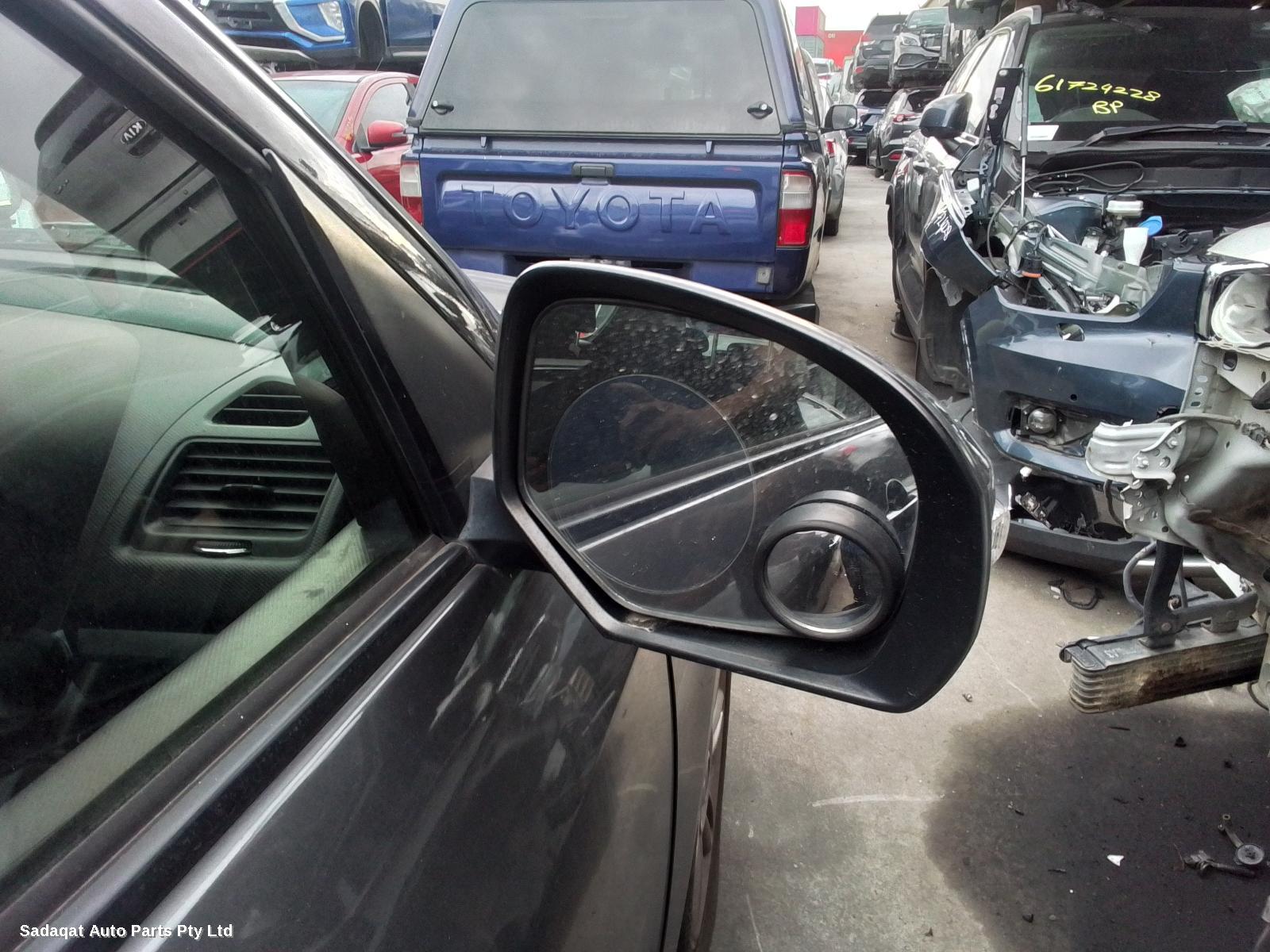 Suzuki Swift Left Door Mirror
