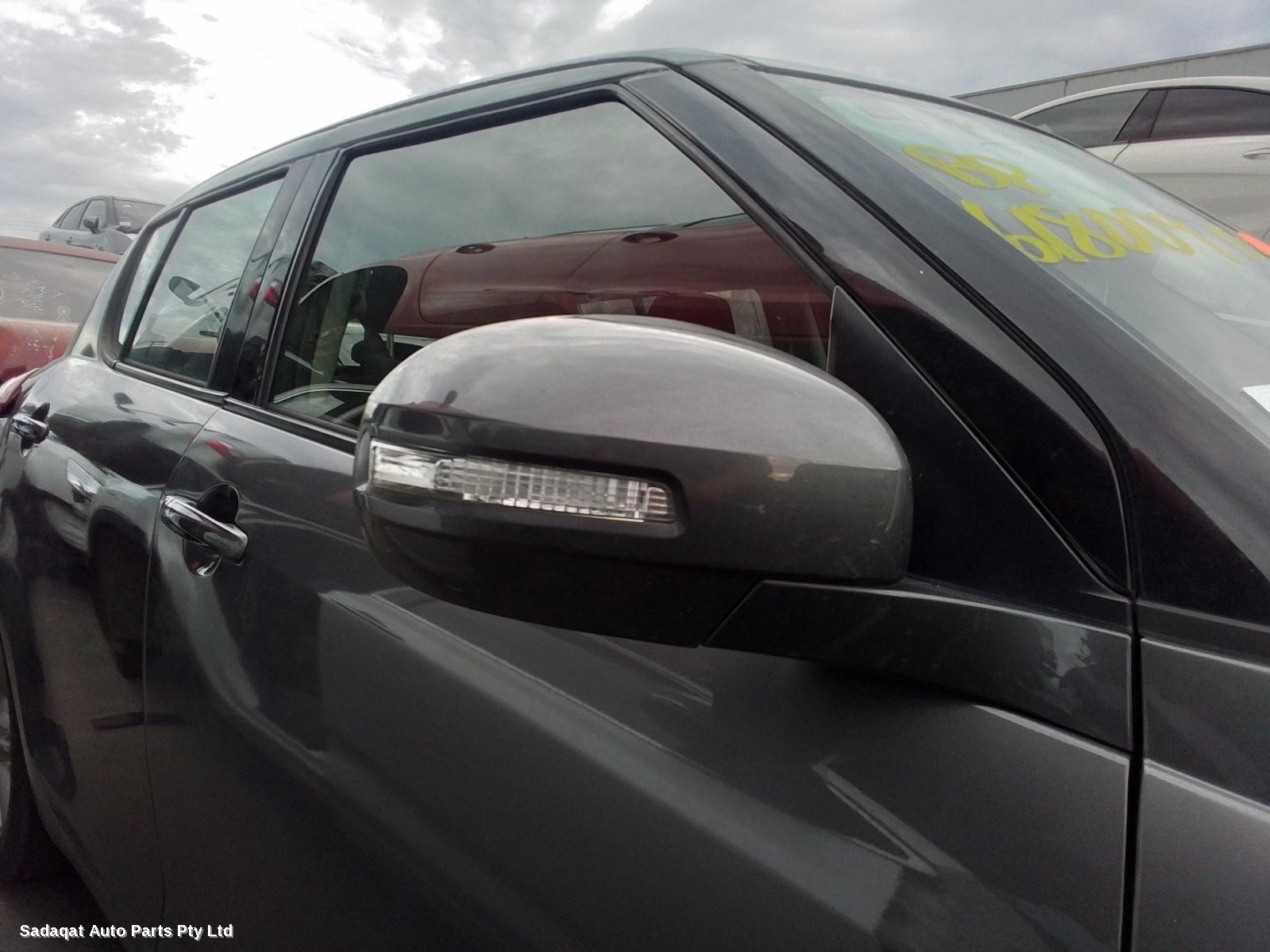 Suzuki Swift Left Door Mirror