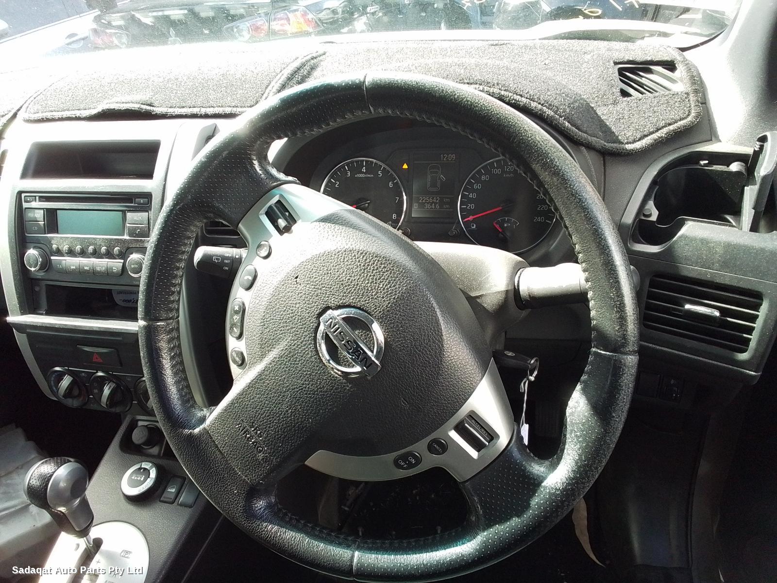 Nissan Xtrail Right Door Mirror