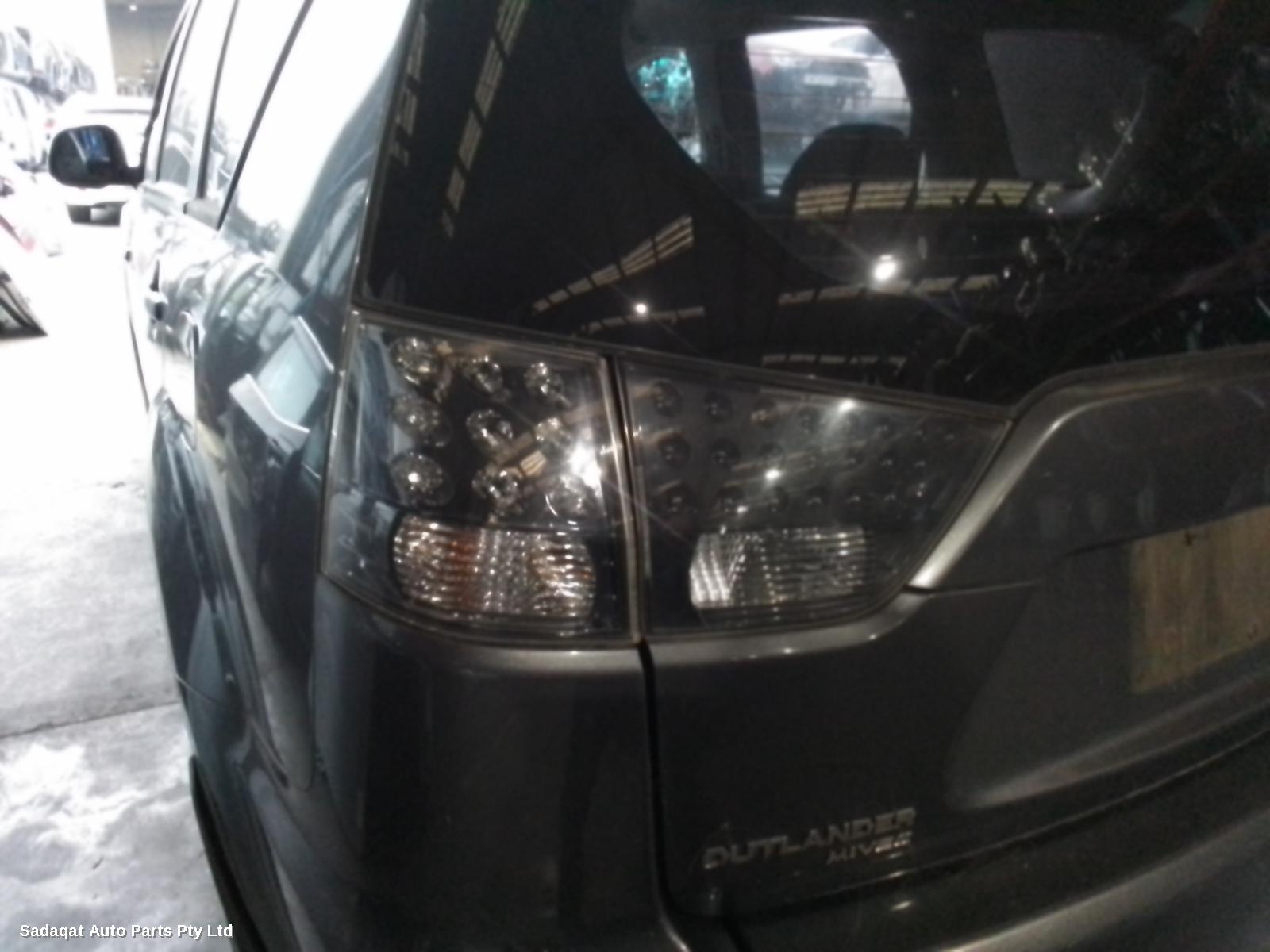 Mitsubishi Outlander Left Headlamp