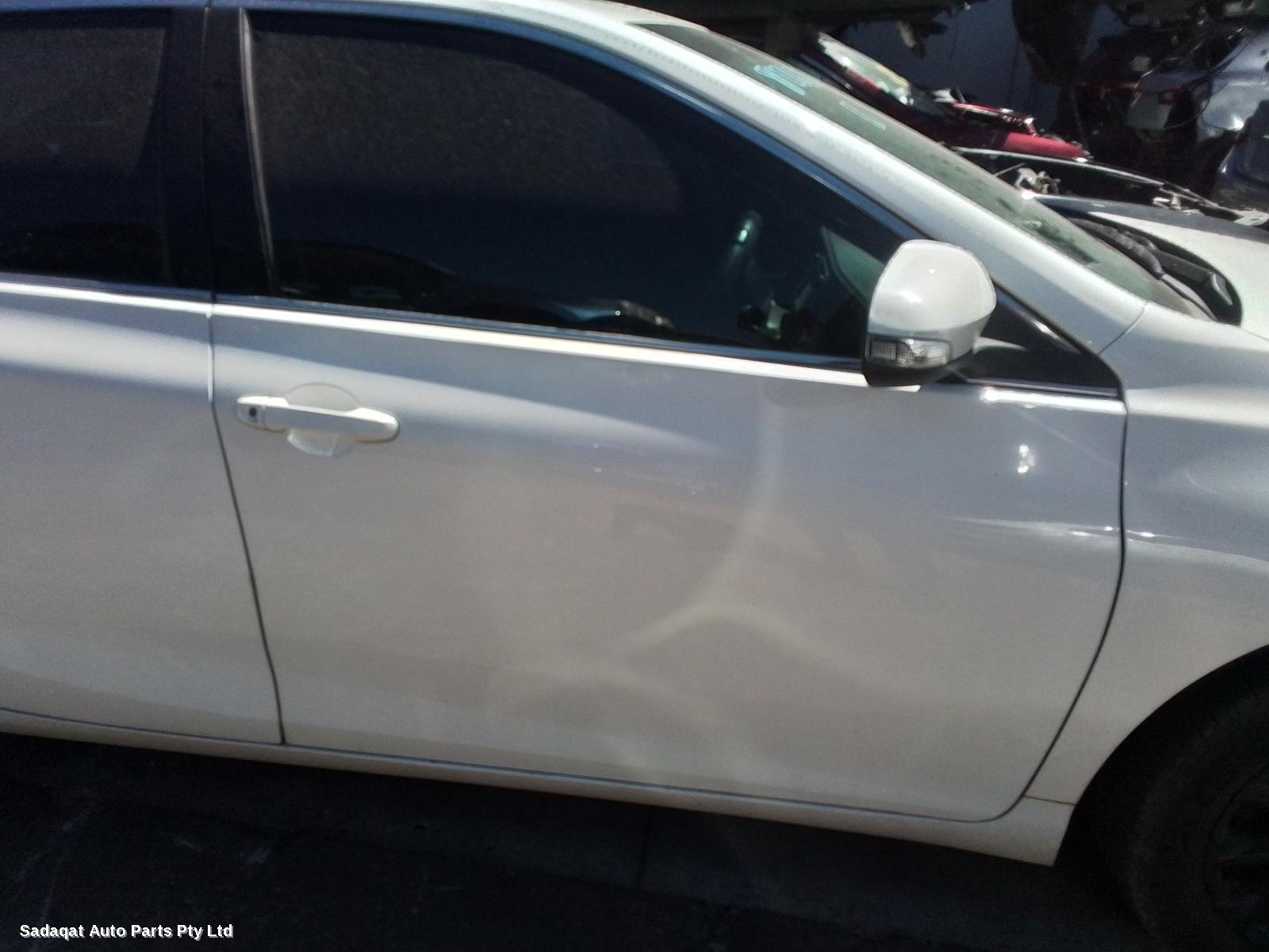 Toyota Camry Left Taillight