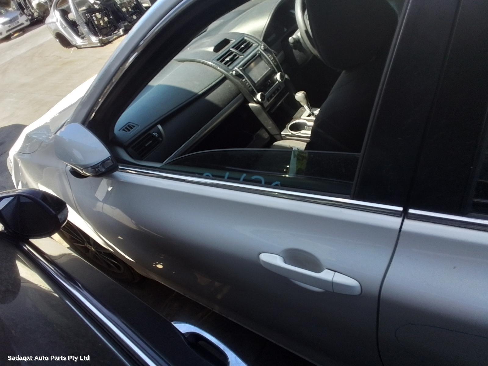 Toyota Camry Left Taillight