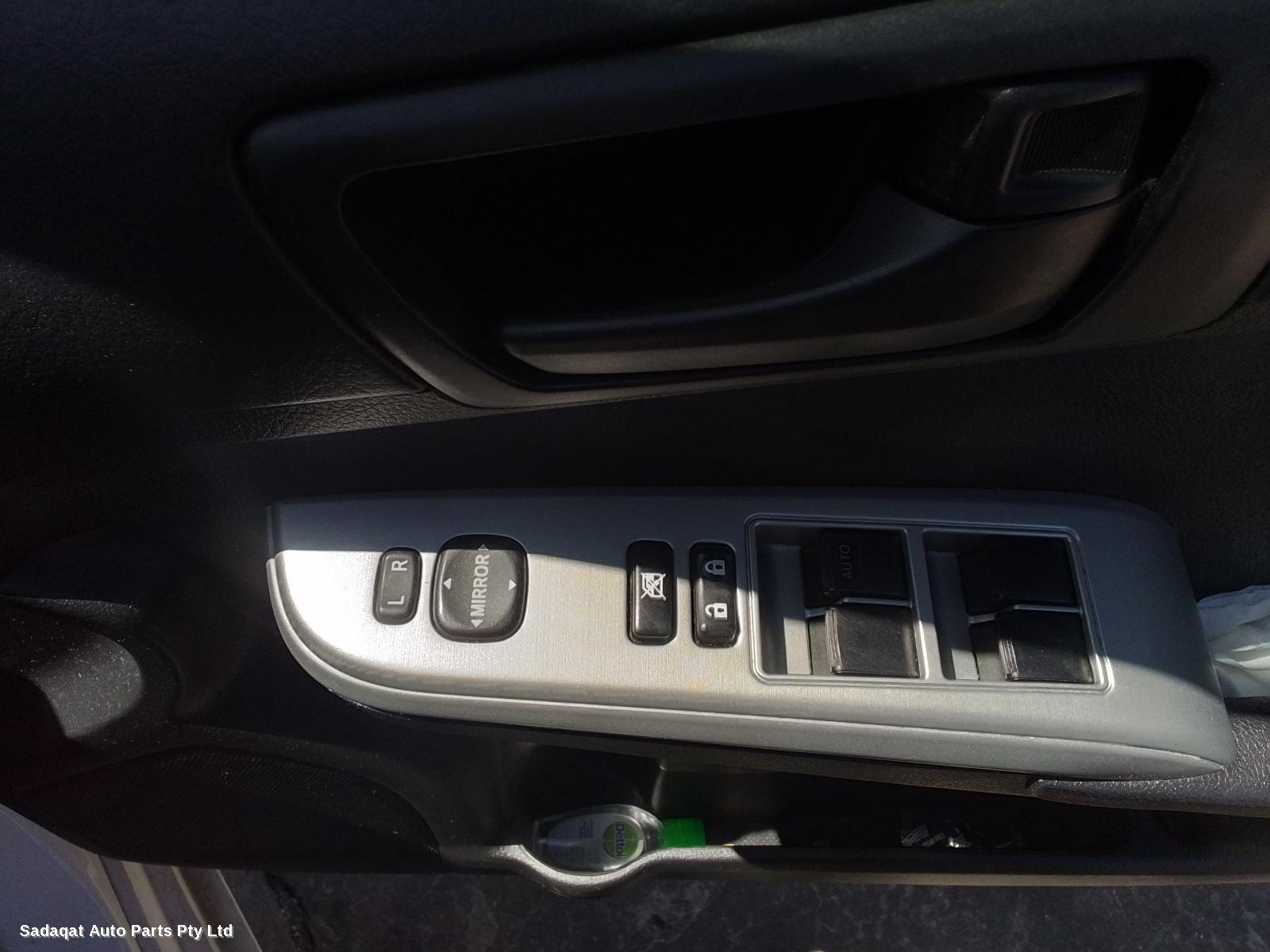 Toyota Camry Left Taillight