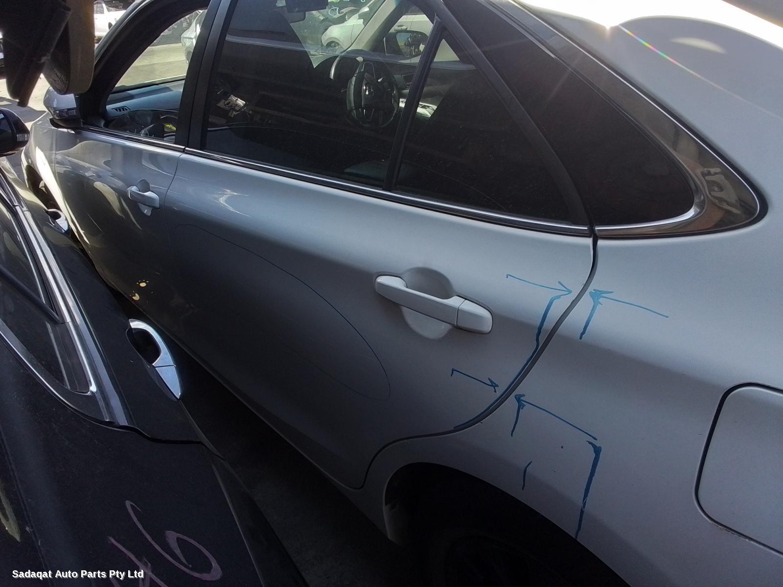 Toyota Camry Left Taillight