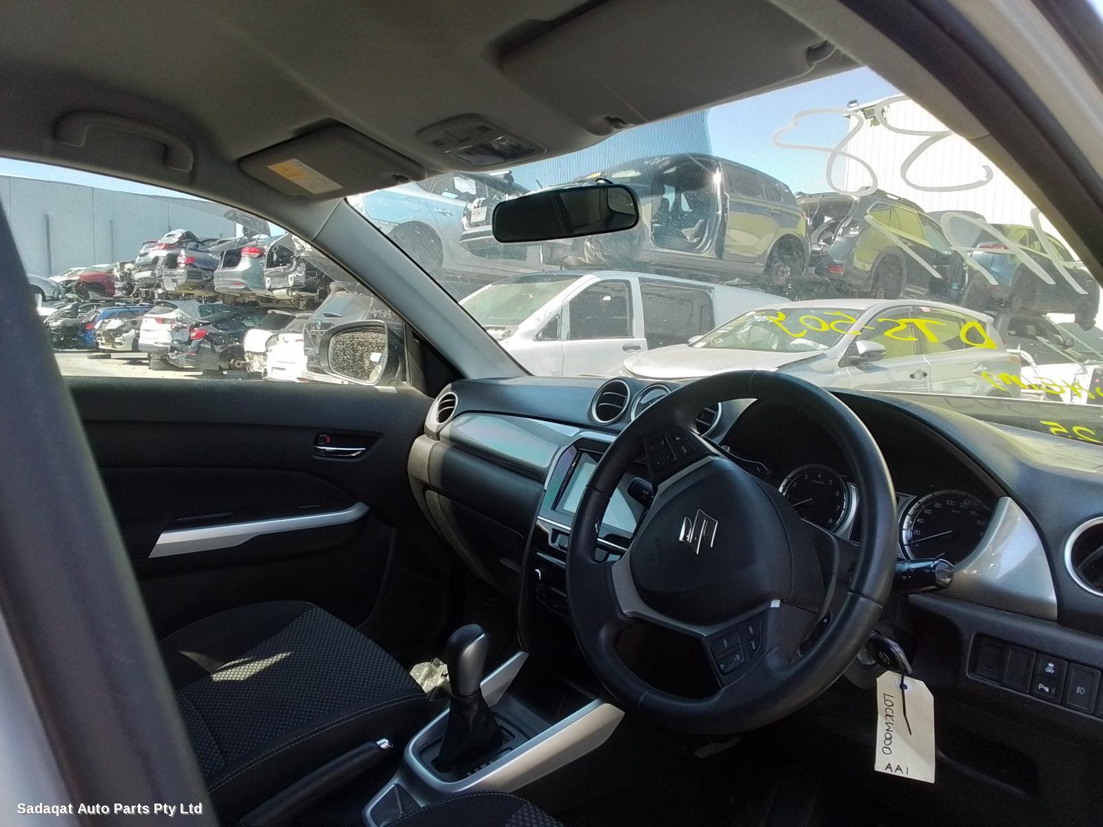 Suzuki Vitara Right Front Door