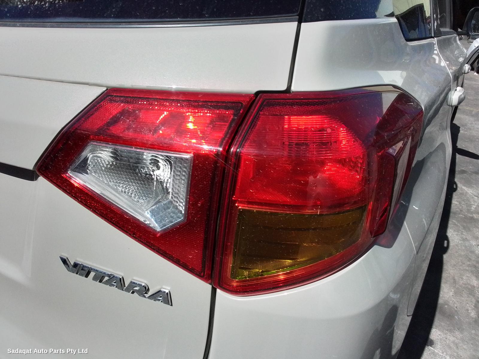 Suzuki Vitara Right Front Door