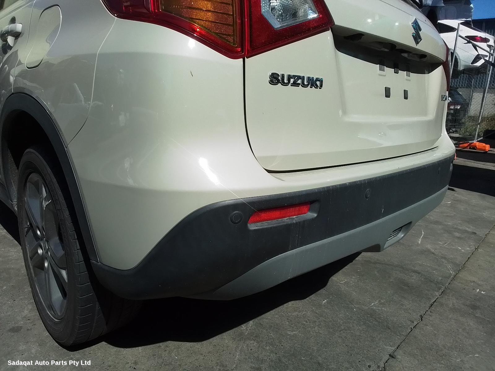 Suzuki Vitara Right Front Door