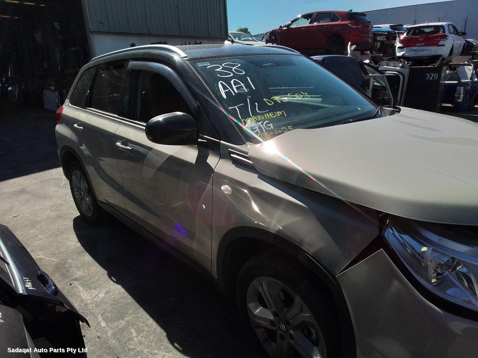 Suzuki Vitara Right Front Door