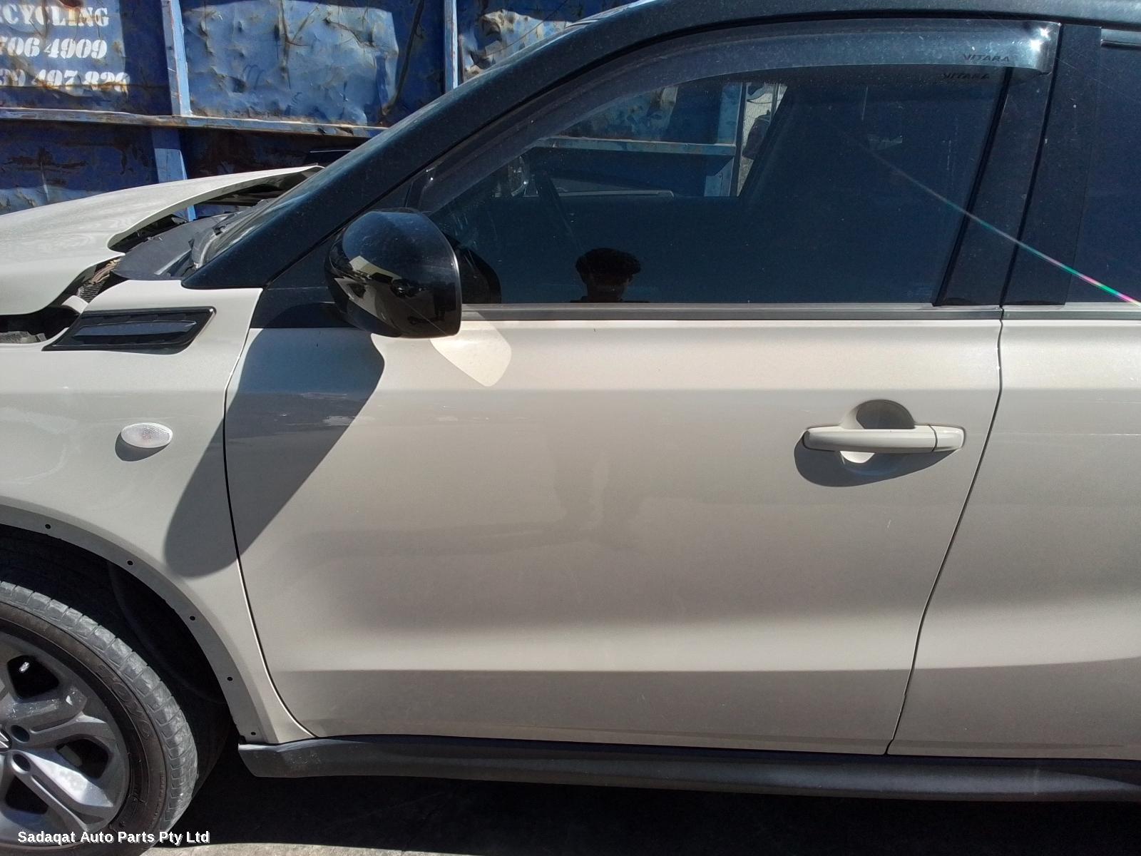 Suzuki Vitara Right Front Door