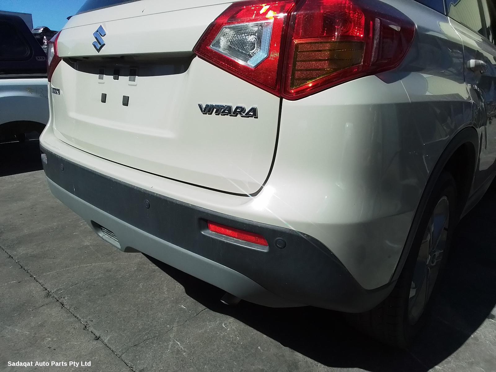 Suzuki Vitara Right Front Door